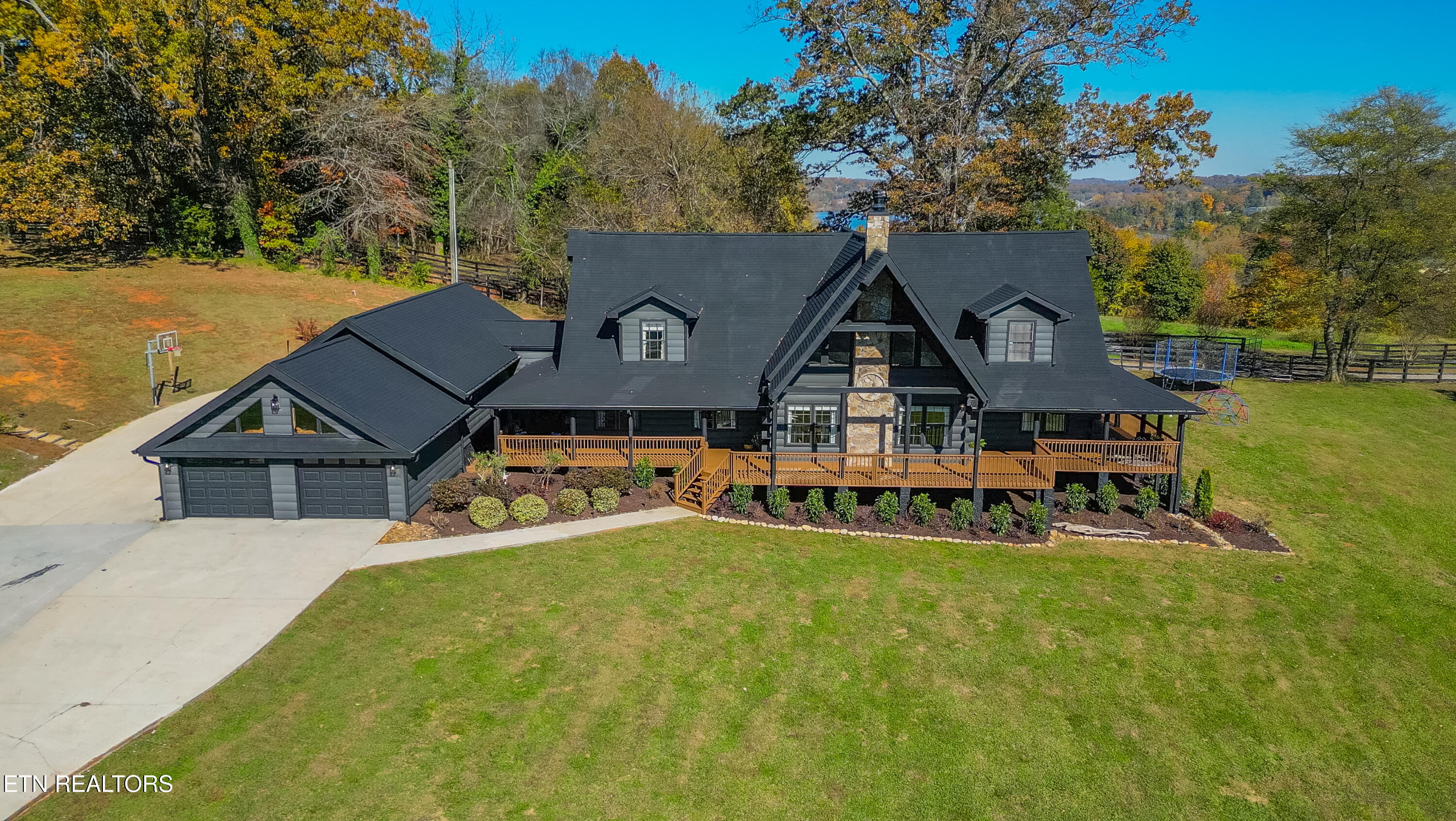 4740 Driftwood Lane Louisville TN 37777
