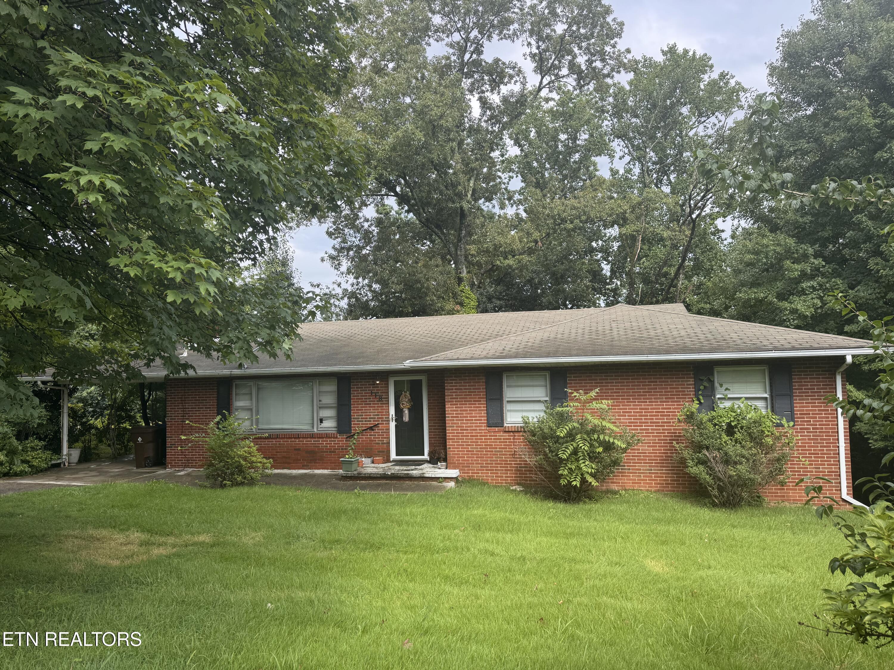 118 Iona Circle Oak Ridge TN 37830