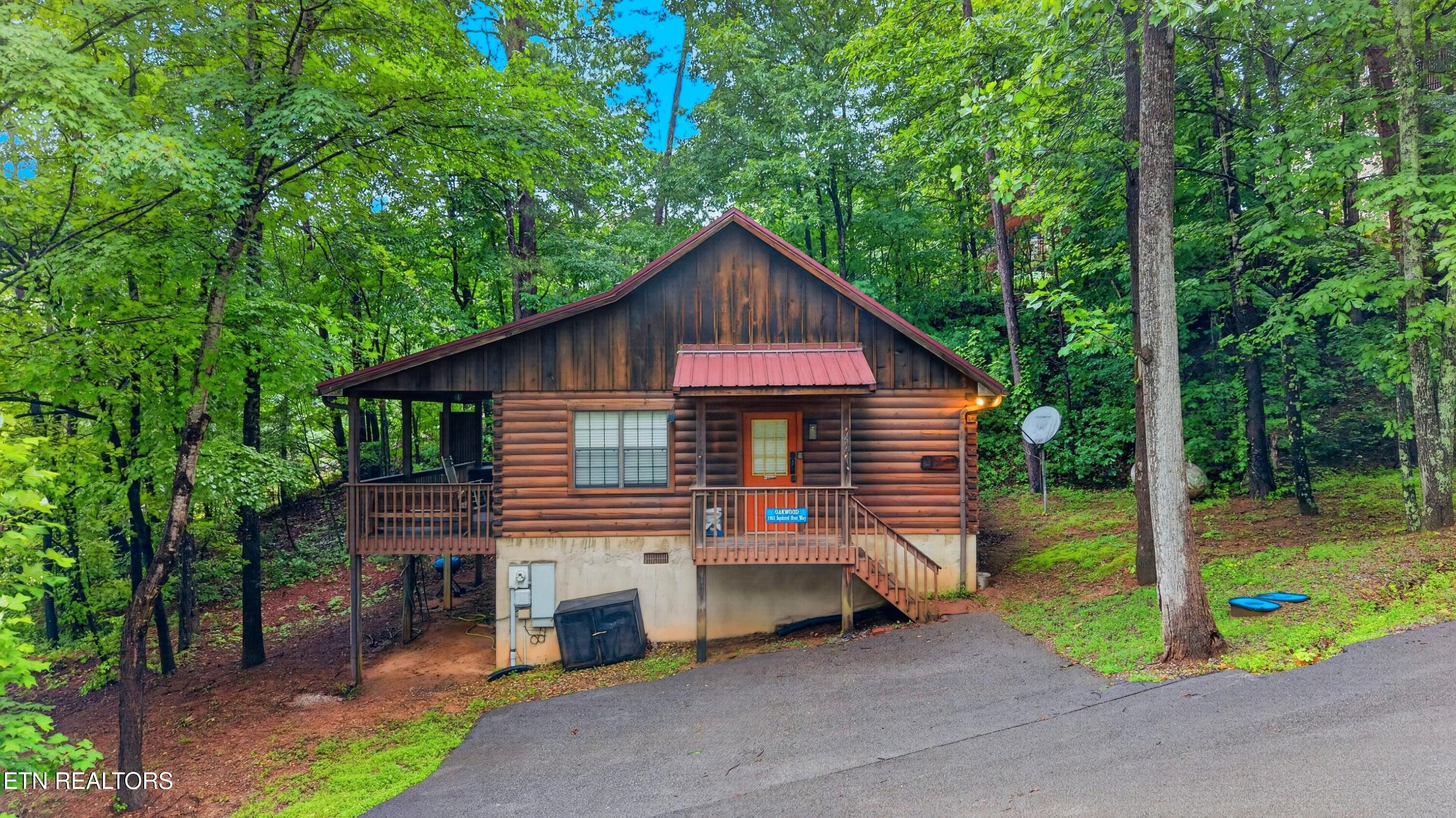 1503 Squirrel Nest Way Sevierville TN 37876