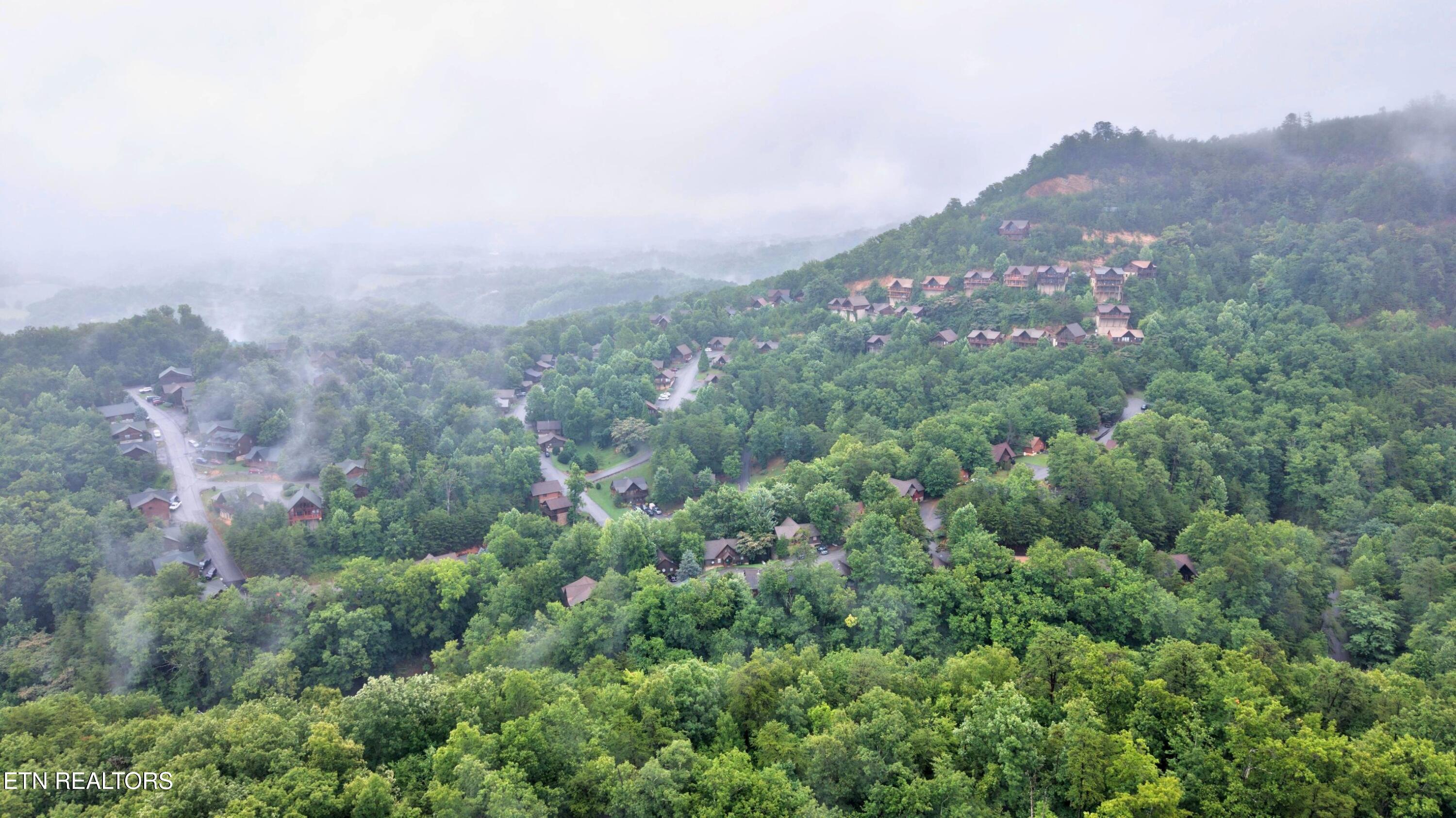 1503 Squirrel Nest Way Sevierville TN 37876