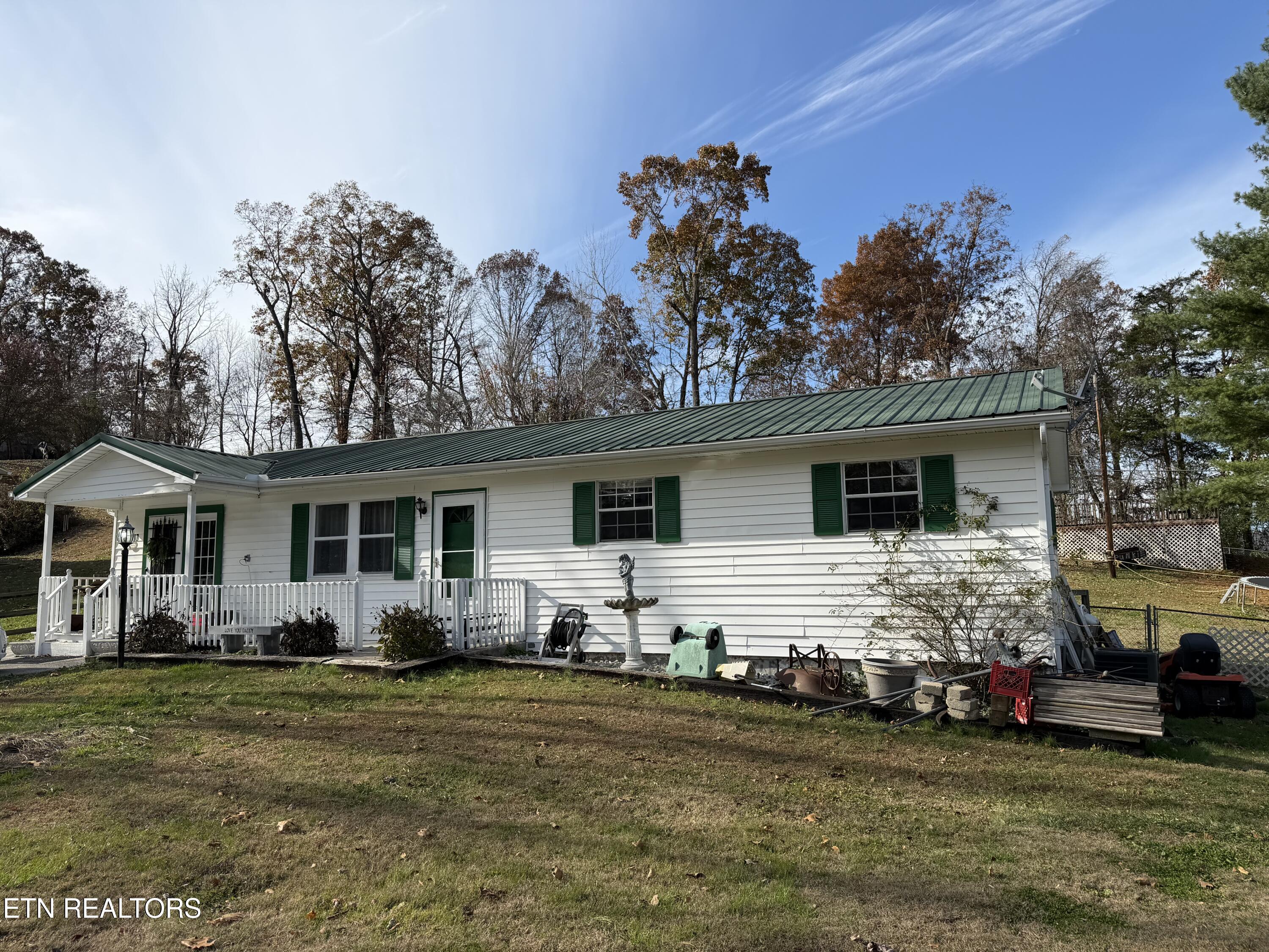 310 Hollifield Drive Jacksboro TN 37757