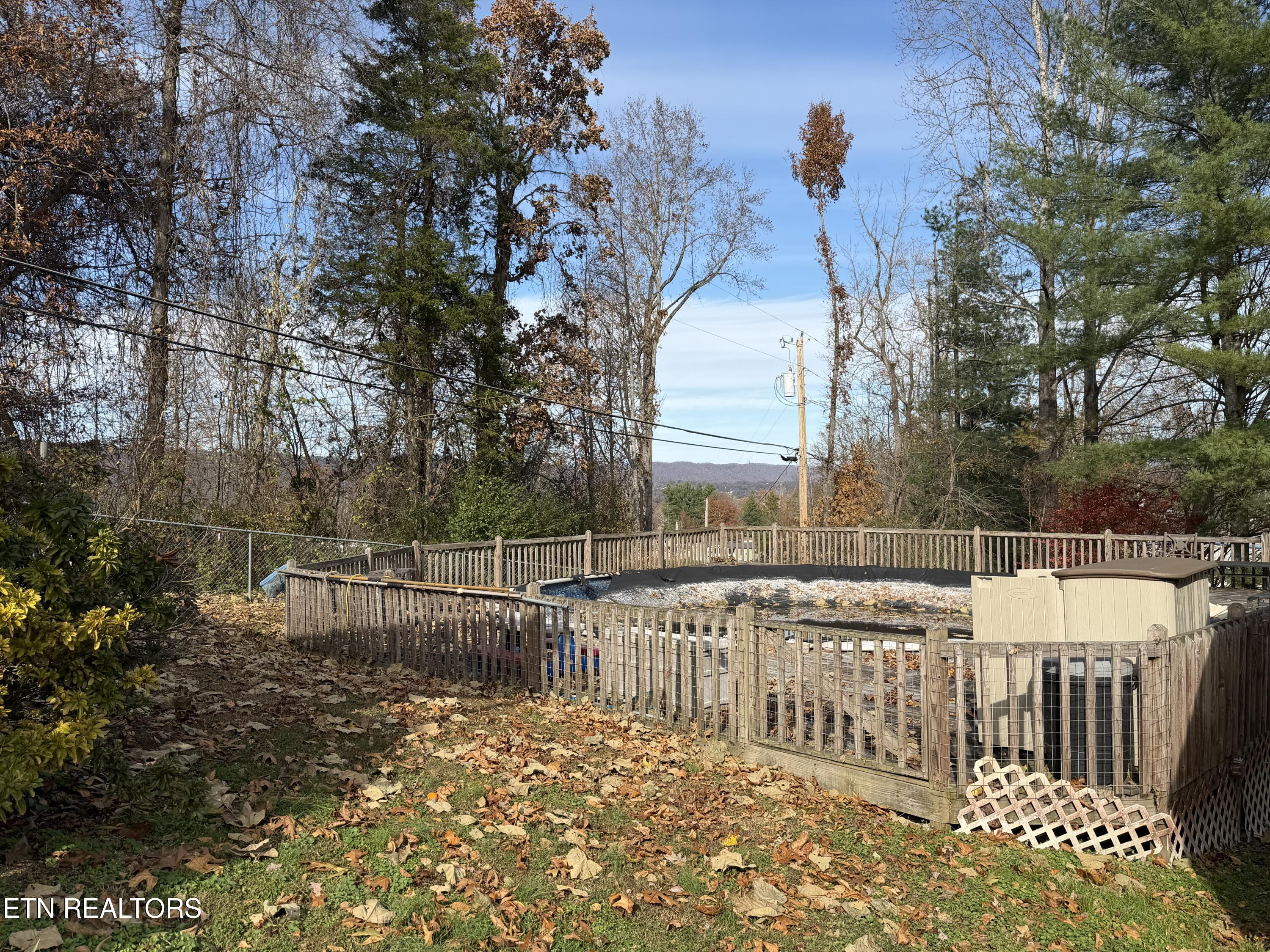 310 Hollifield Drive Jacksboro TN 37757