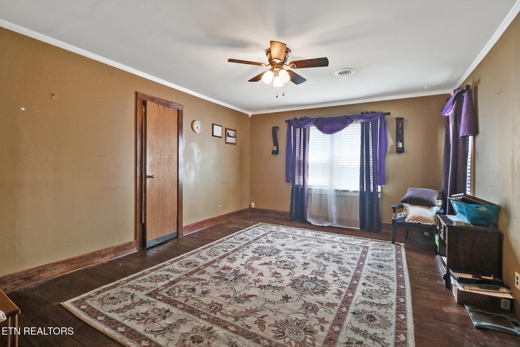 211 Omega Street Harriman TN 37748