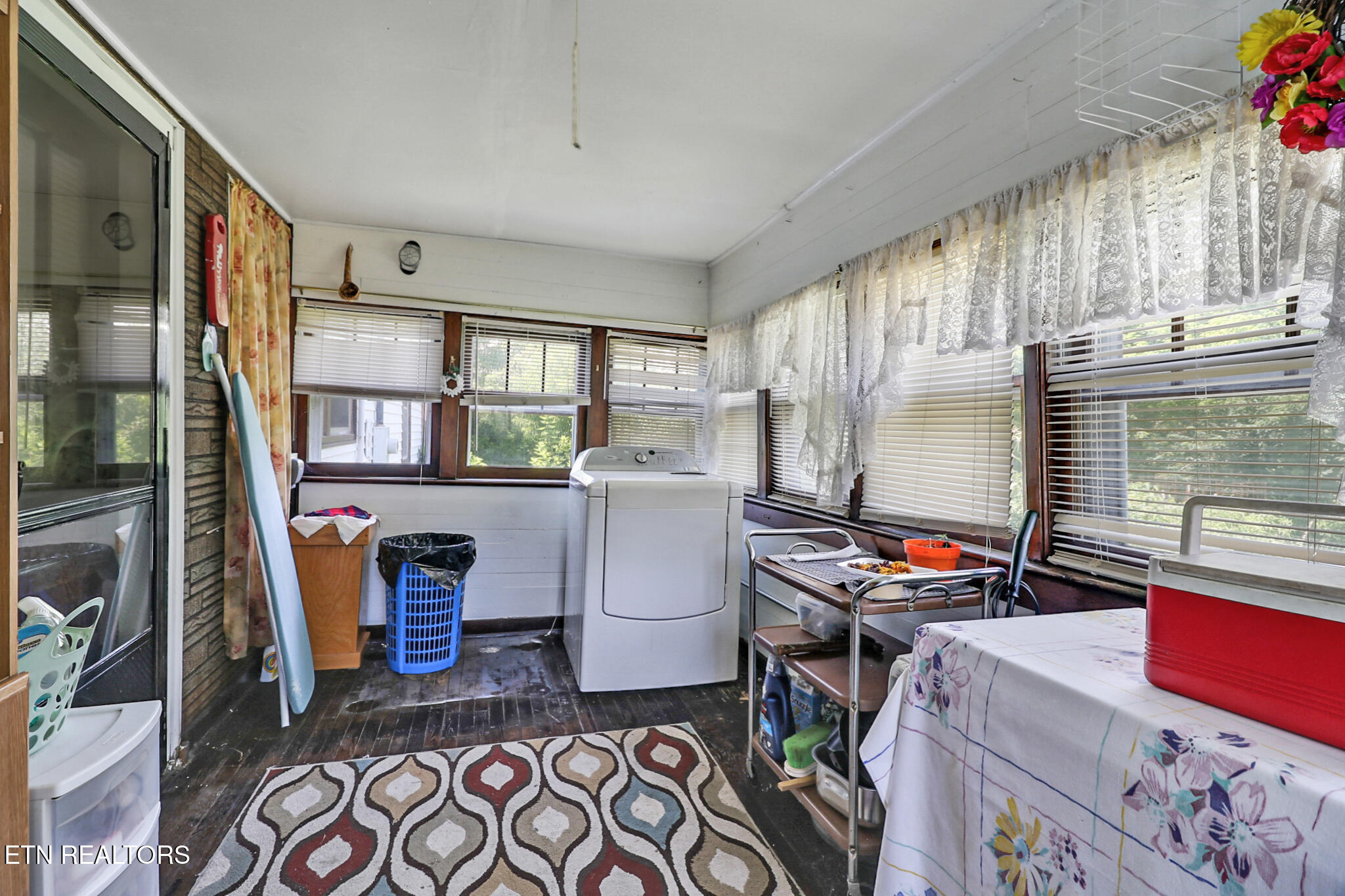 211 Omega Street Harriman TN 37748