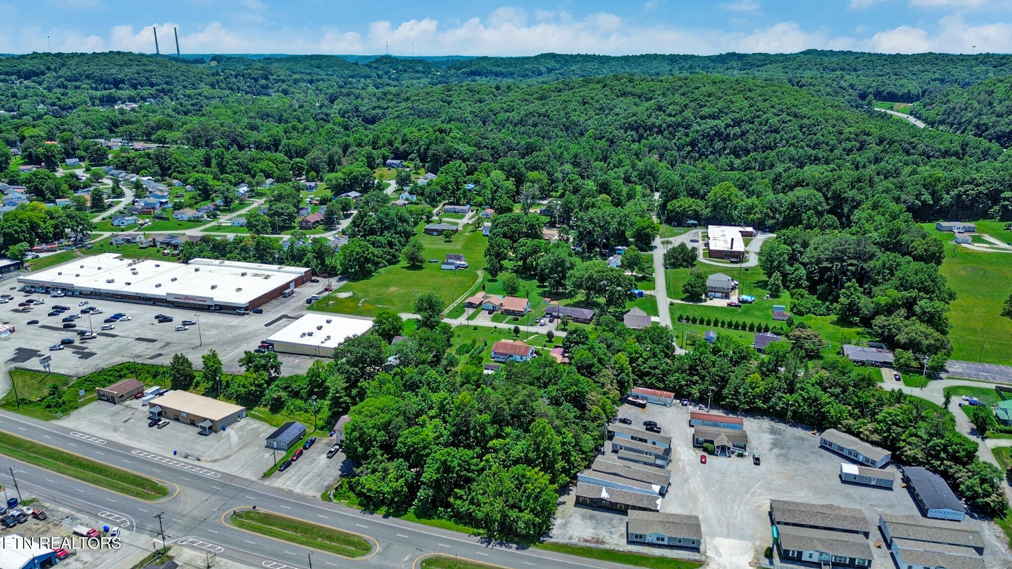 211 Omega Street Harriman TN 37748