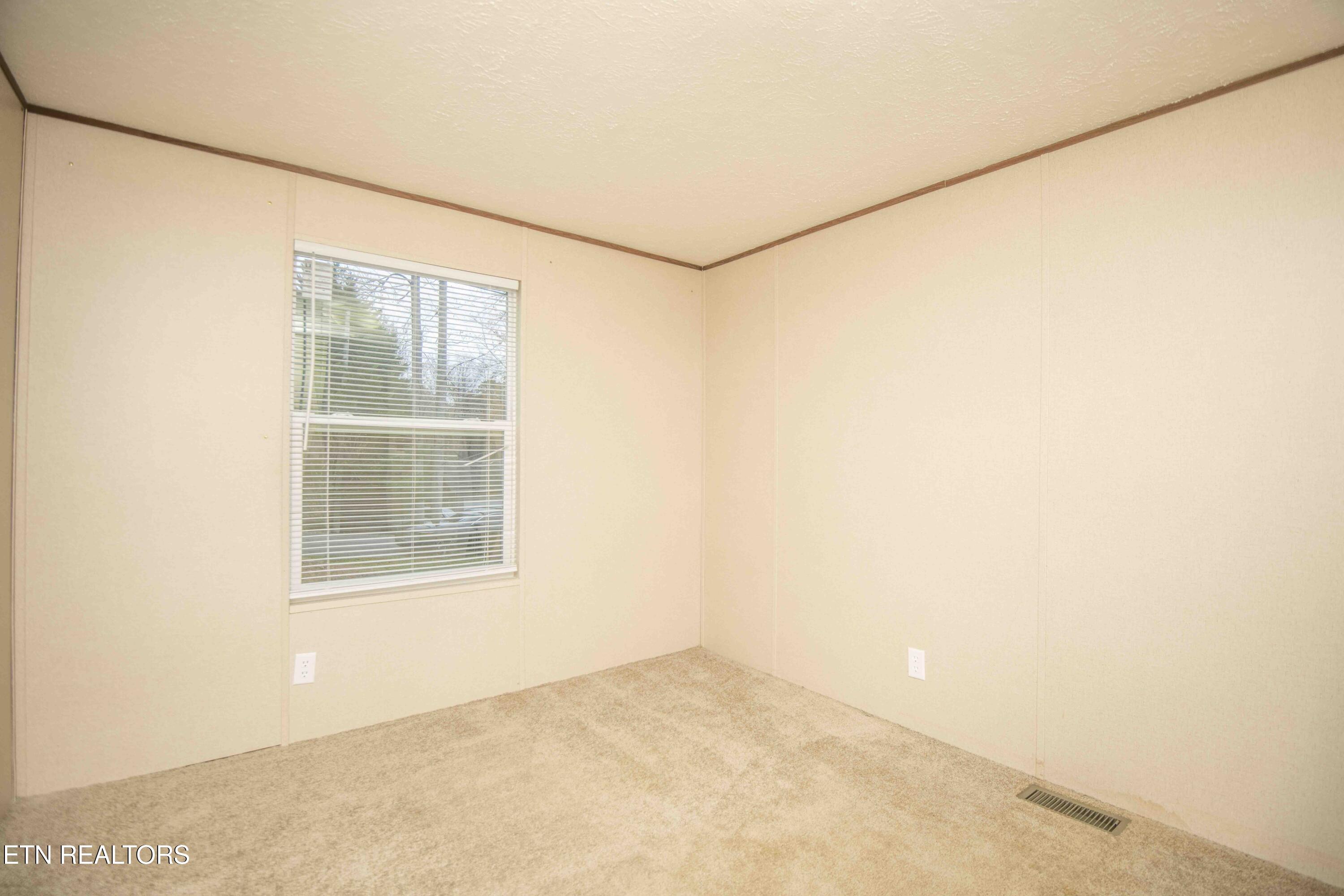 109 Winding Trail Harriman TN 37748