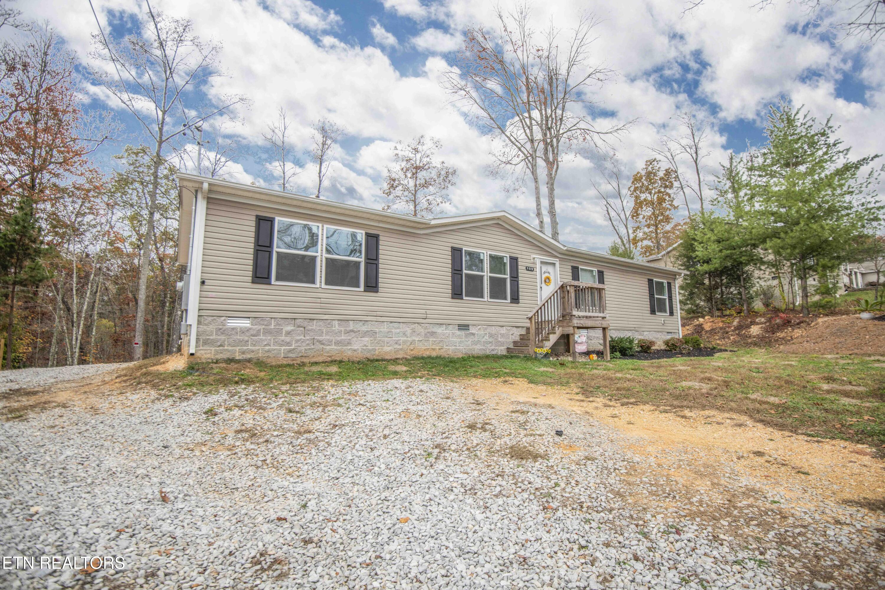 109 Winding Trail Harriman TN 37748