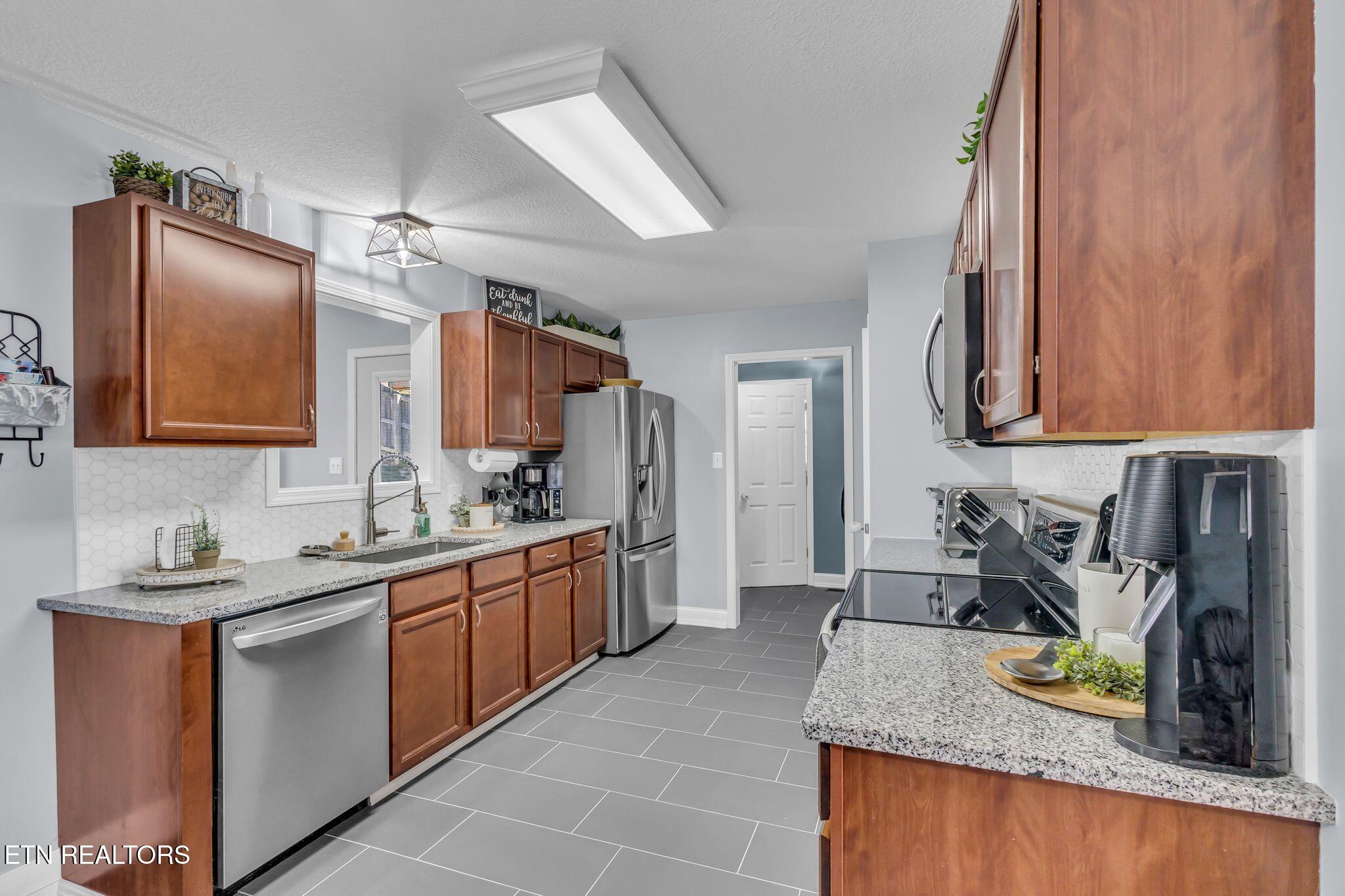 4929 Falling Star Lane Powell TN 37849