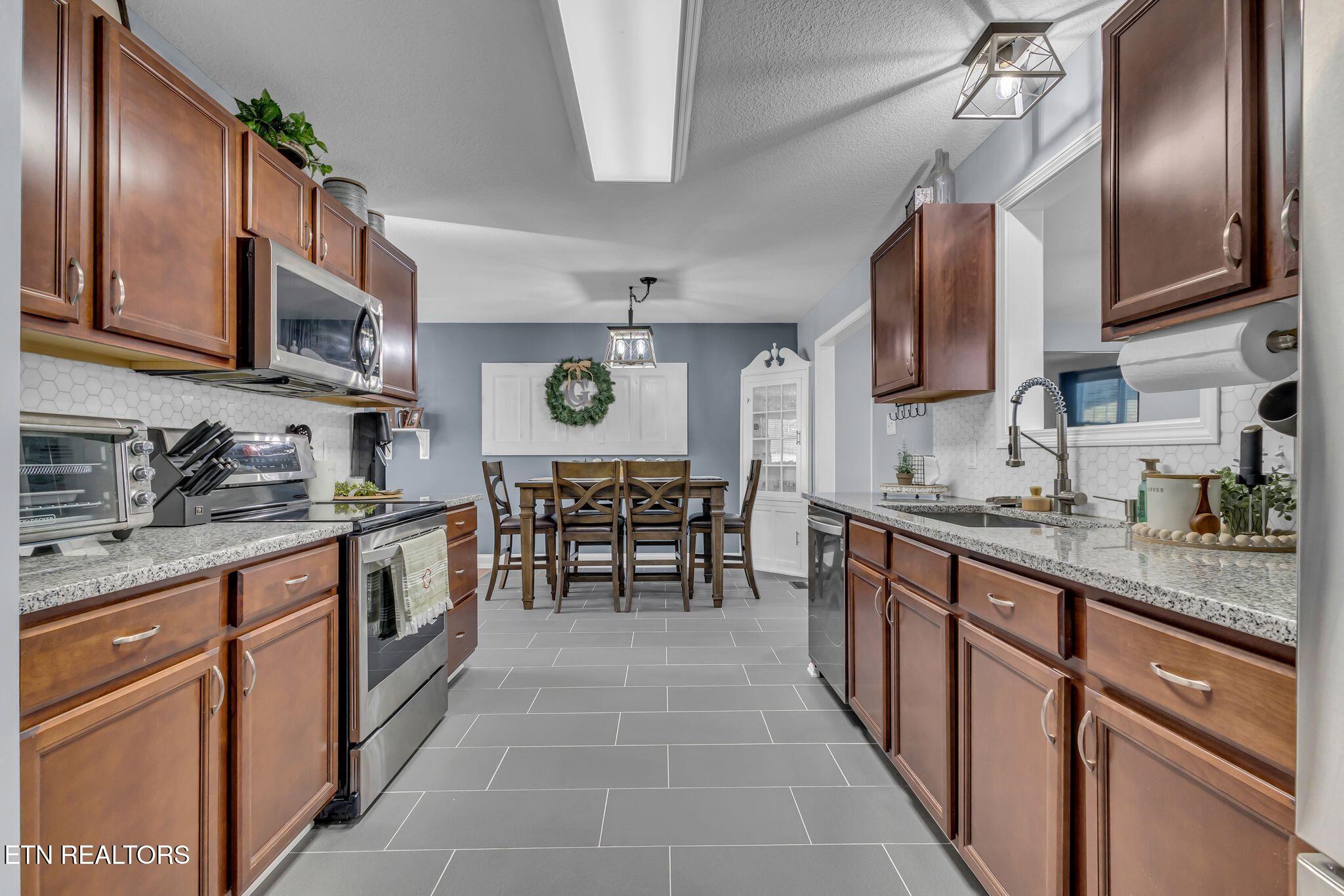 4929 Falling Star Lane Powell TN 37849