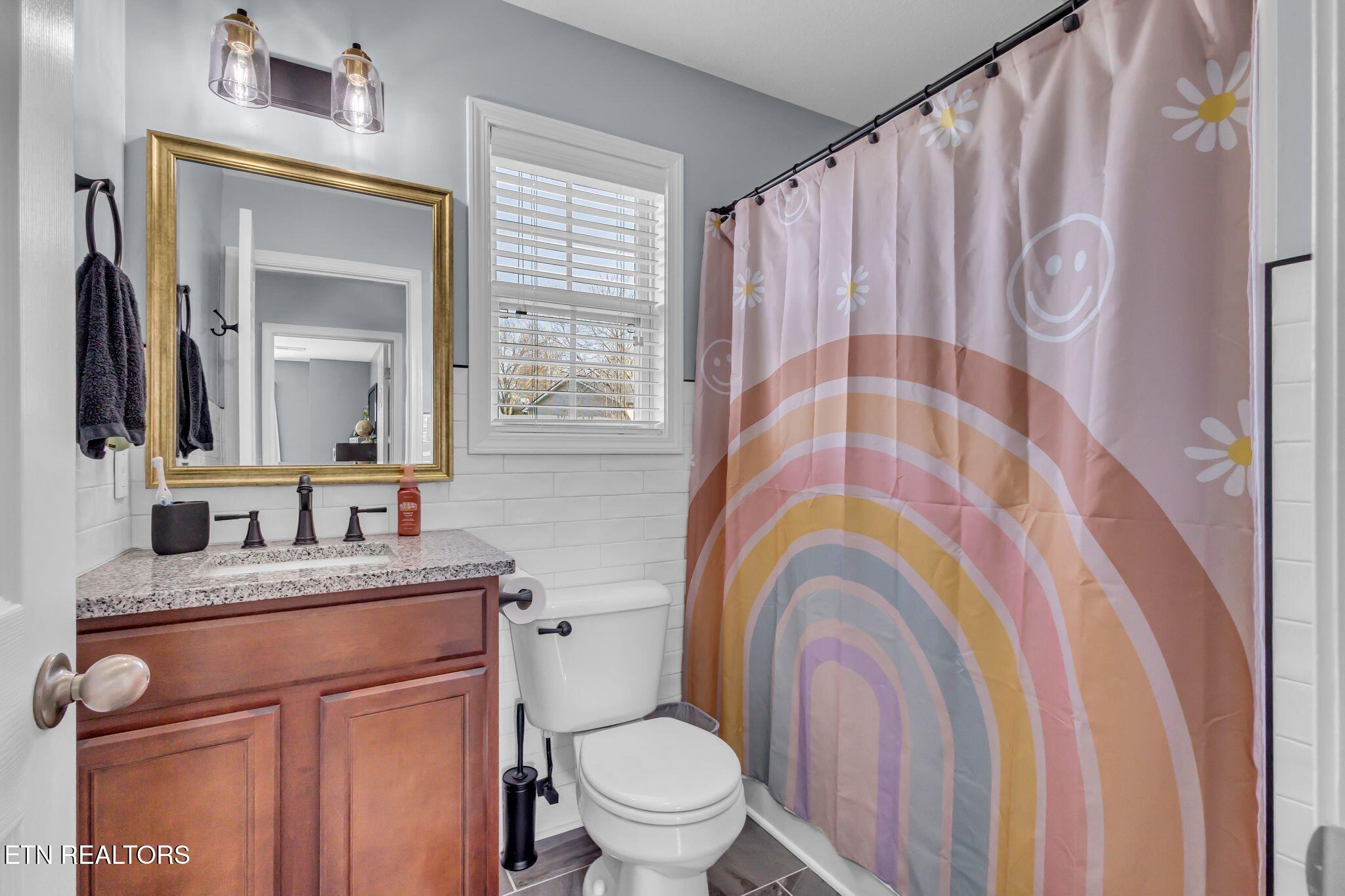 4929 Falling Star Lane Powell TN 37849