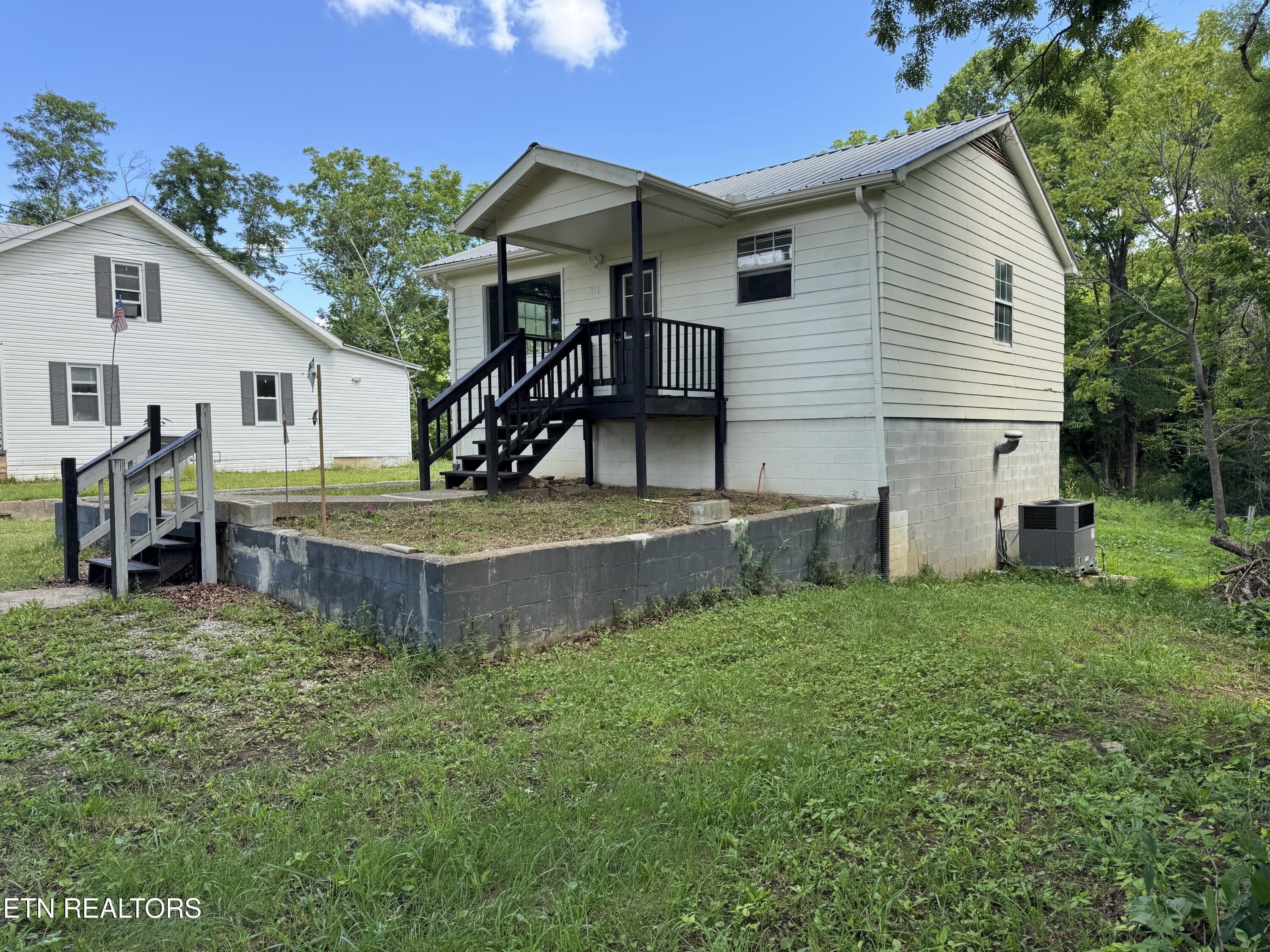 314 & 316 Wheeler Avenue Jamestown TN 38556