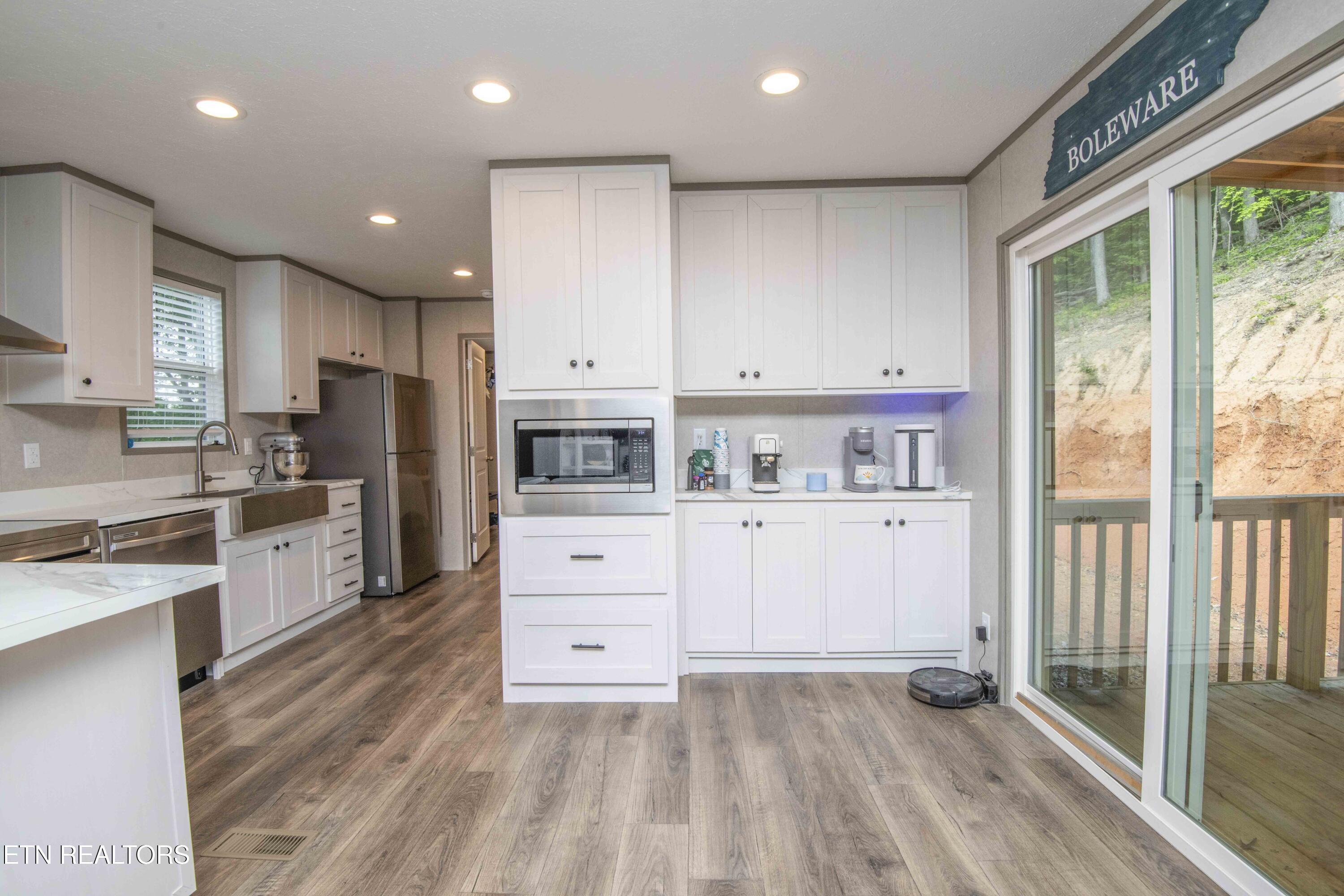 237 Johnson Valley Road Philadelphia TN 37846