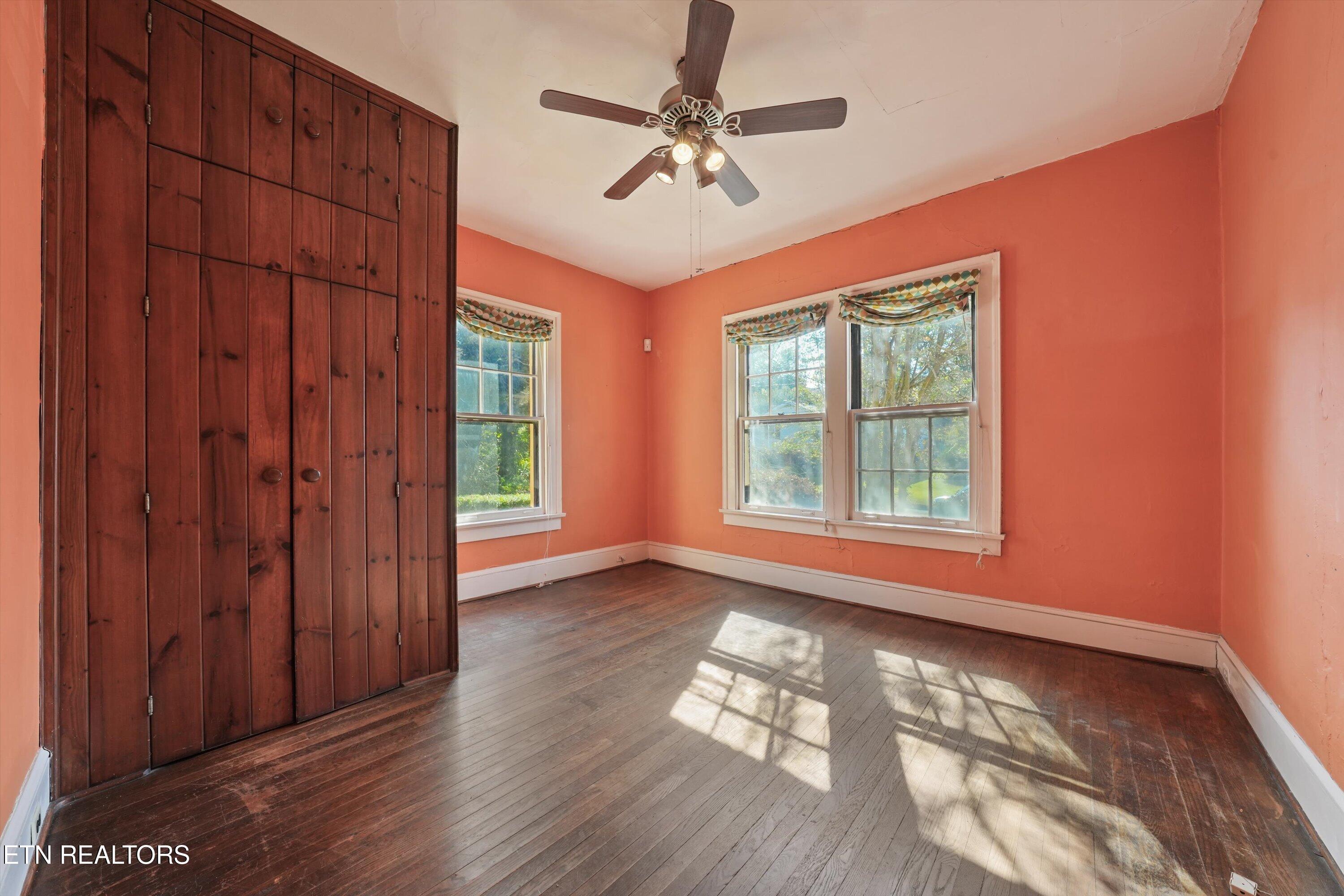 1525 Branson Avenue Knoxville TN 37917