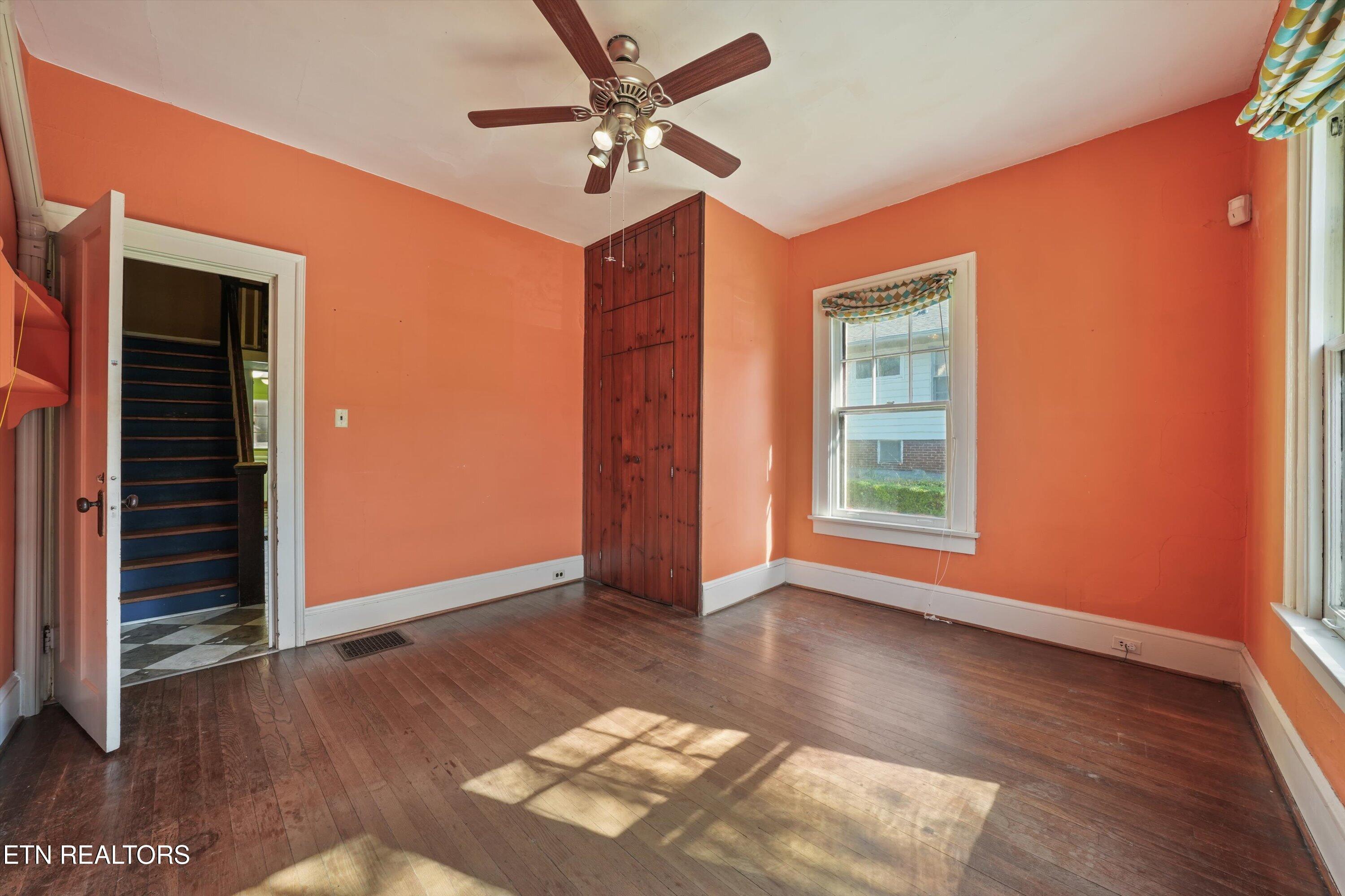 1525 Branson Avenue Knoxville TN 37917