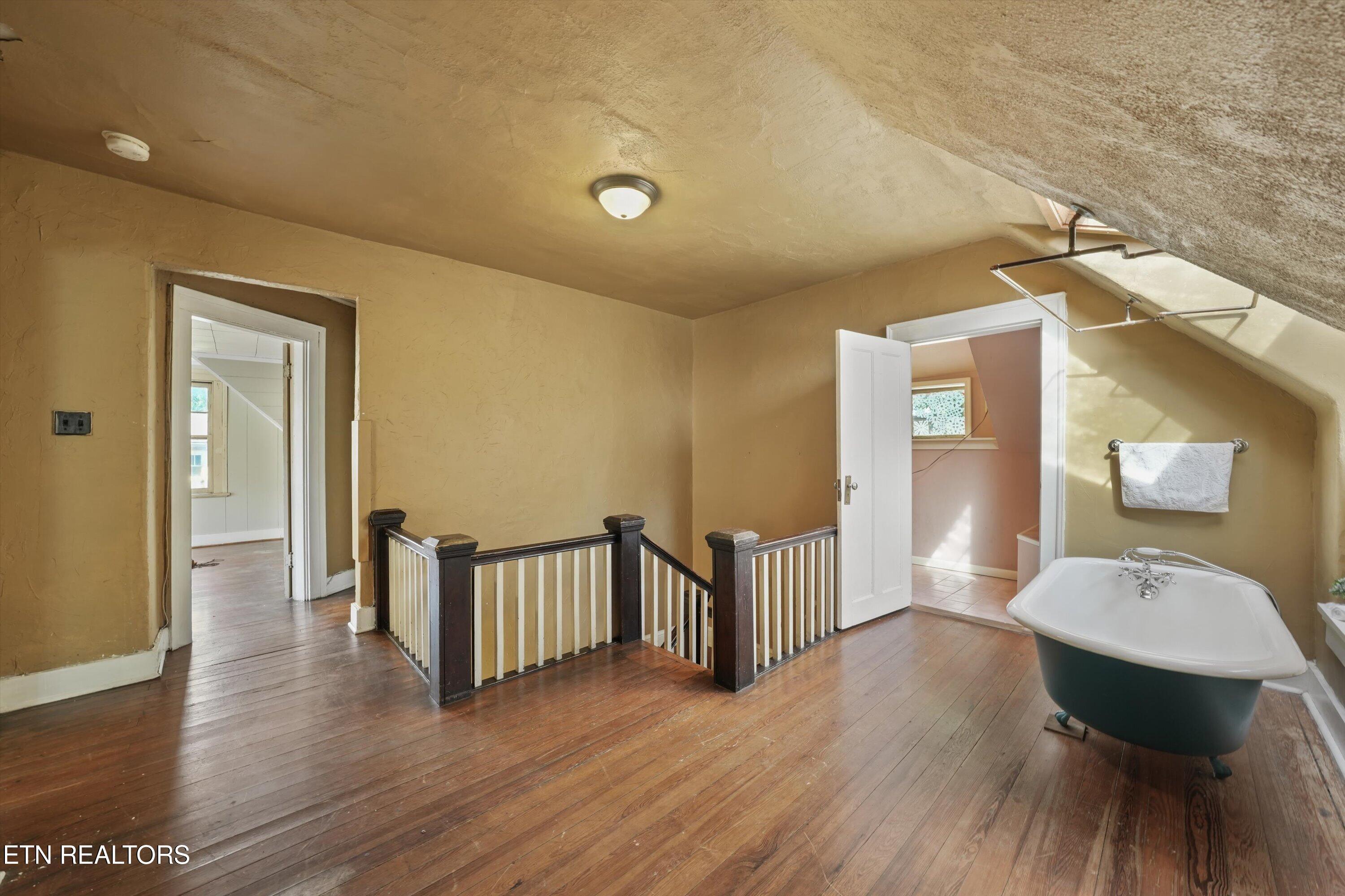 1525 Branson Avenue Knoxville TN 37917