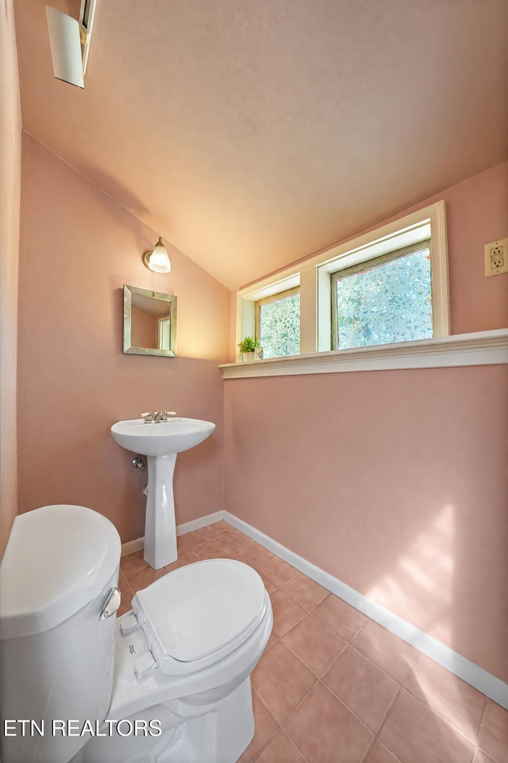 1525 Branson Avenue Knoxville TN 37917