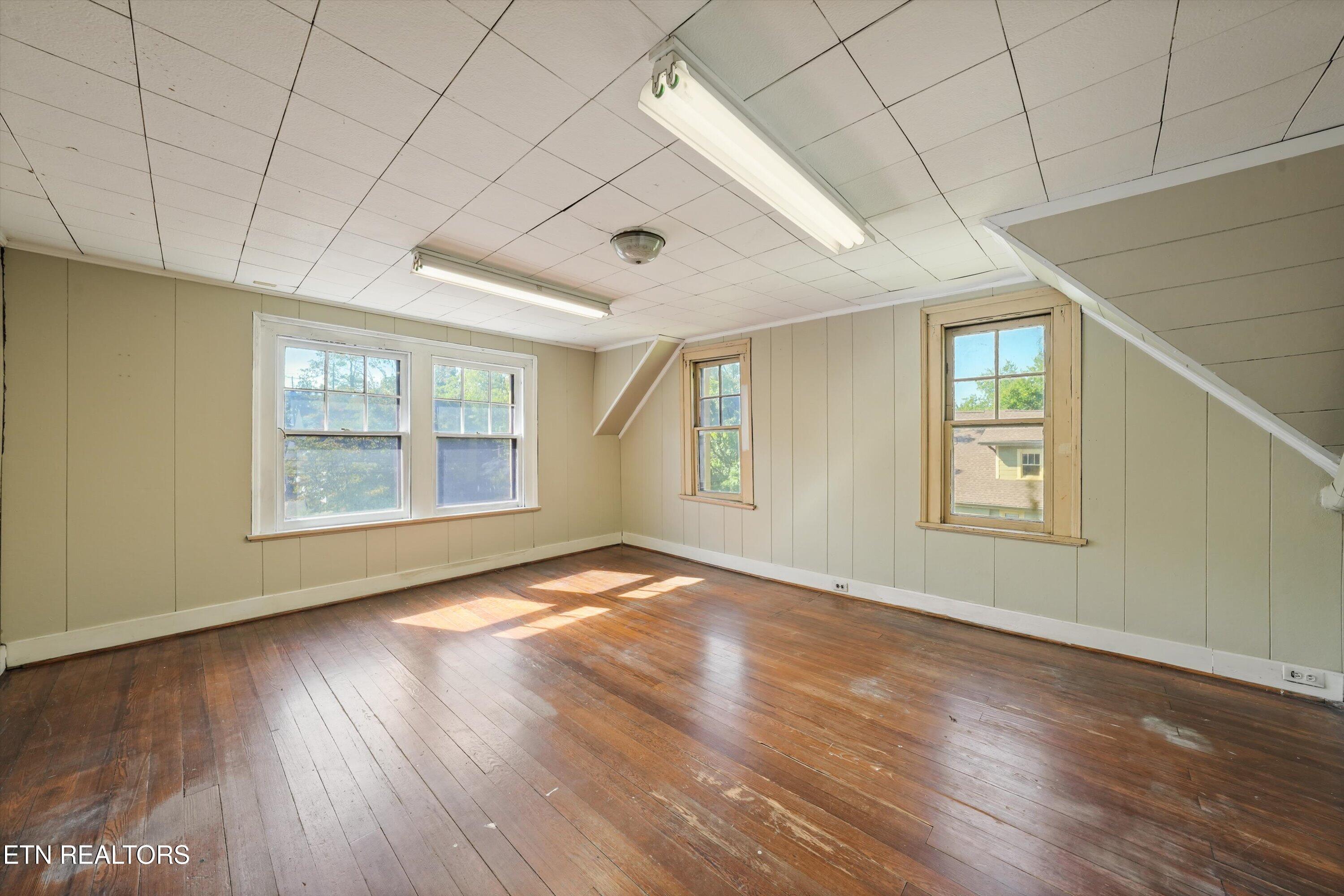 1525 Branson Avenue Knoxville TN 37917