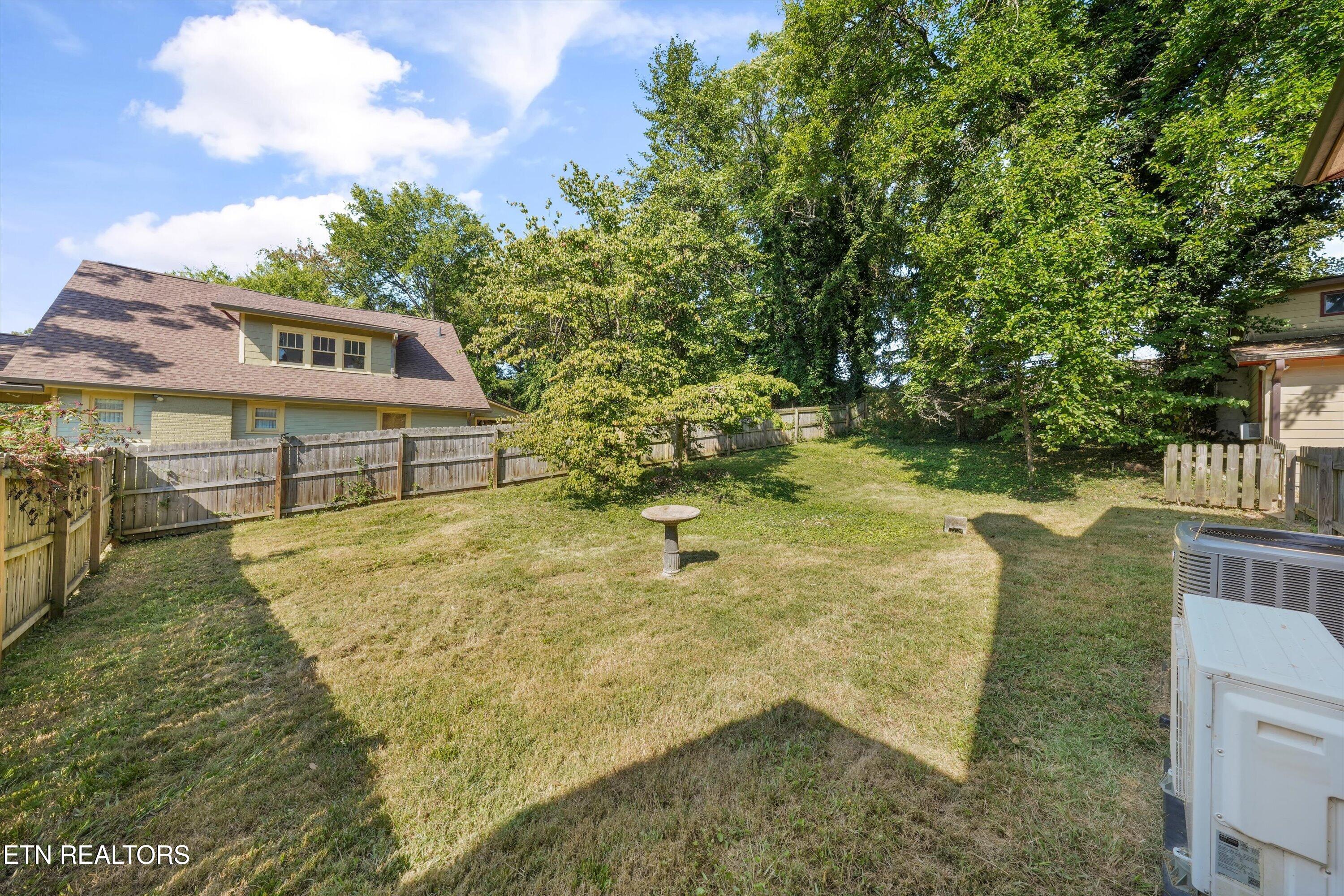 1525 Branson Avenue Knoxville TN 37917