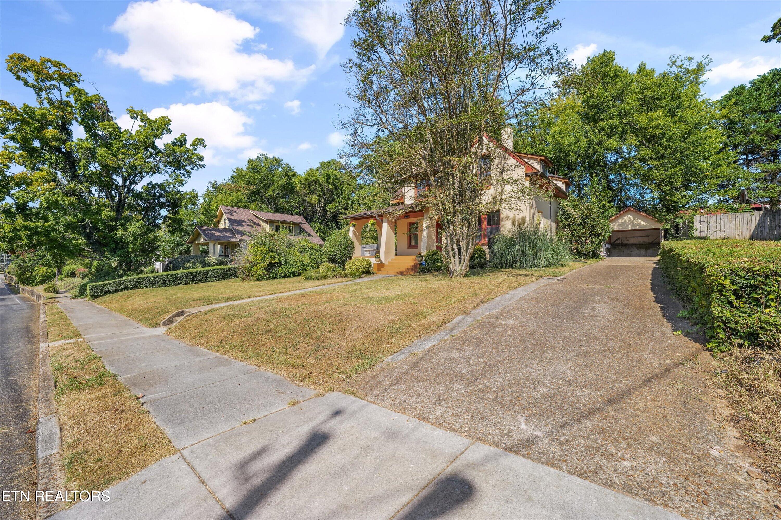 1525 Branson Avenue Knoxville TN 37917