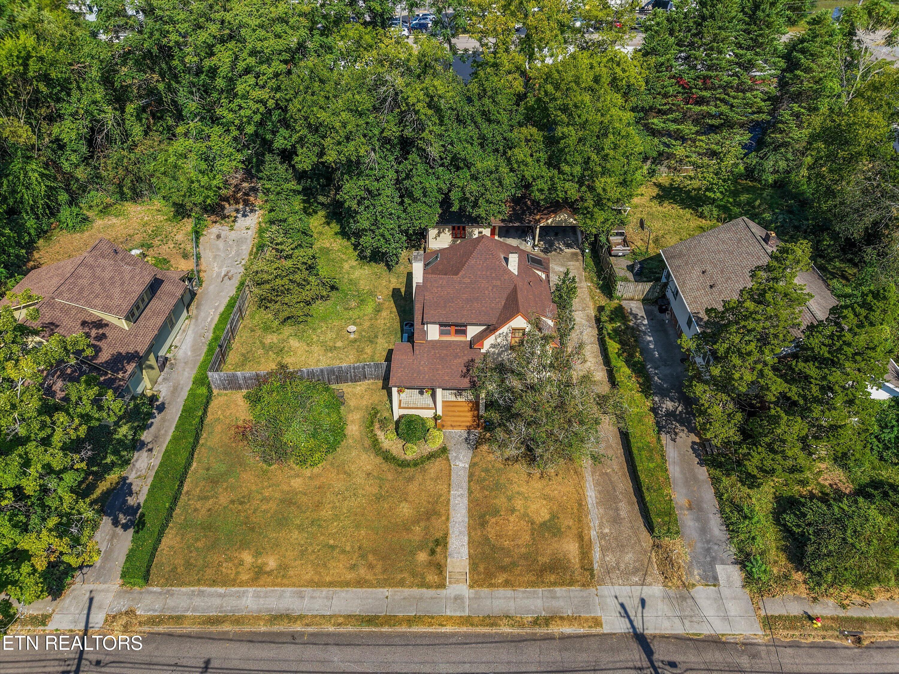 1525 Branson Avenue Knoxville TN 37917
