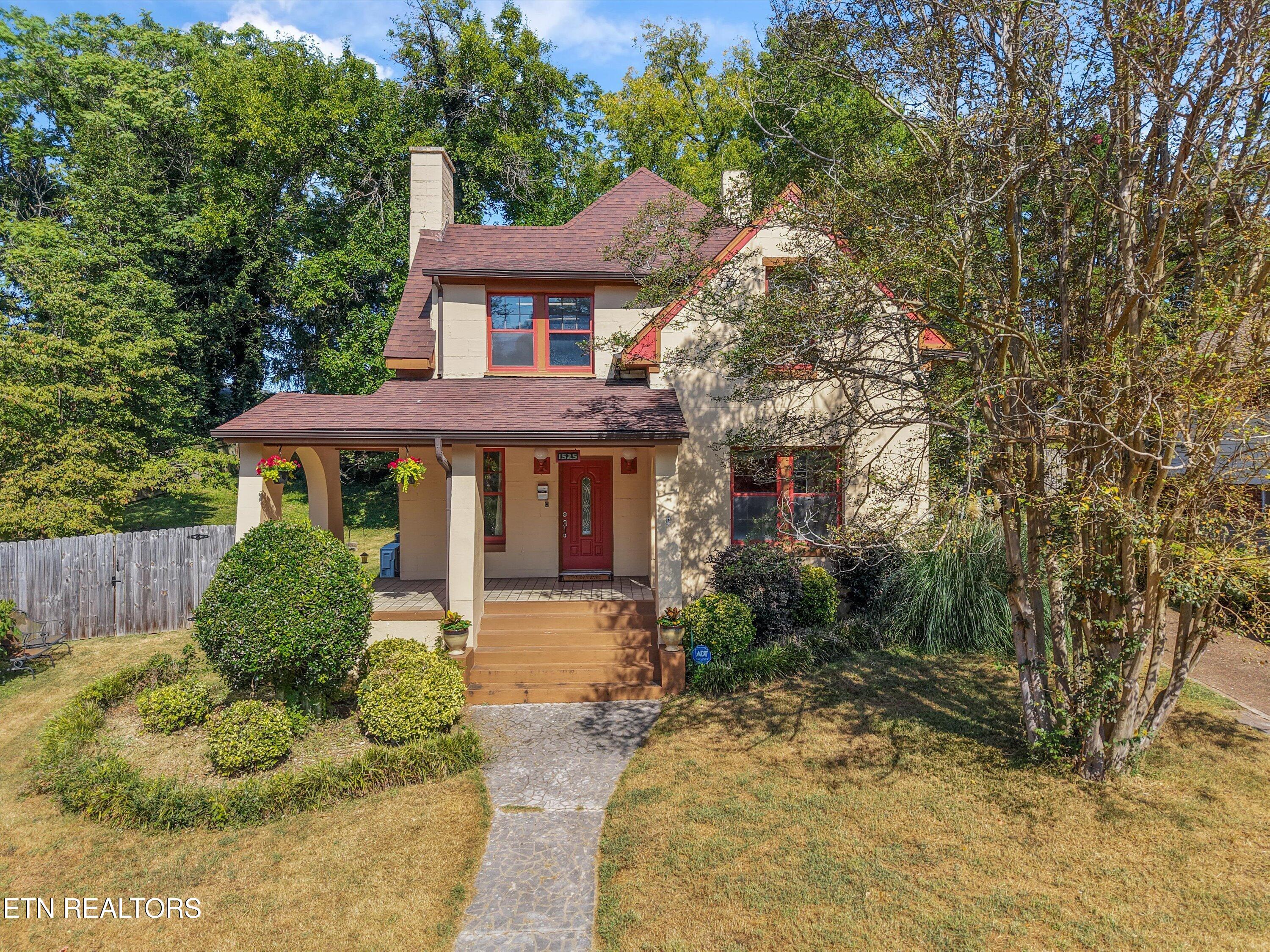 1525 Branson Avenue Knoxville TN 37917