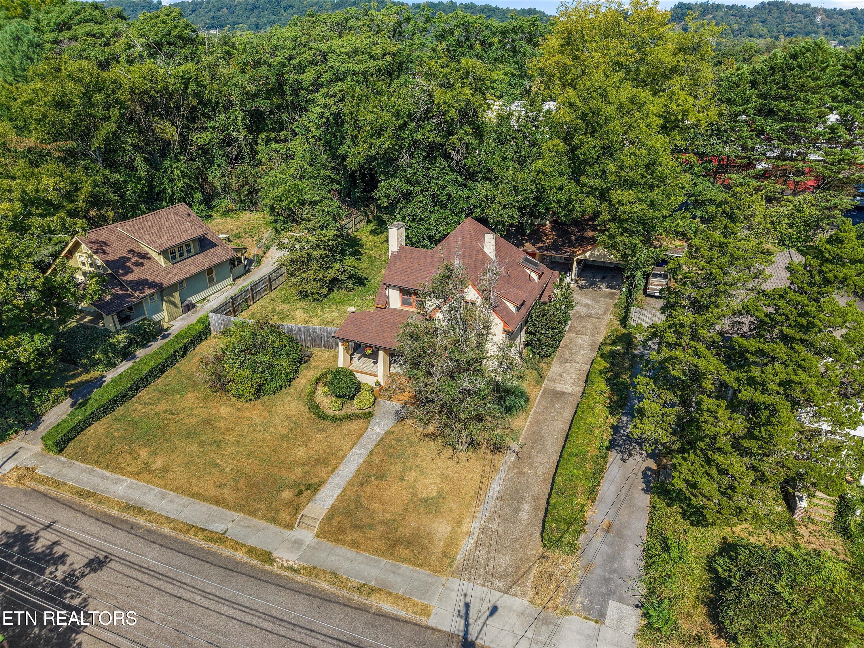 1525 Branson Avenue Knoxville TN 37917
