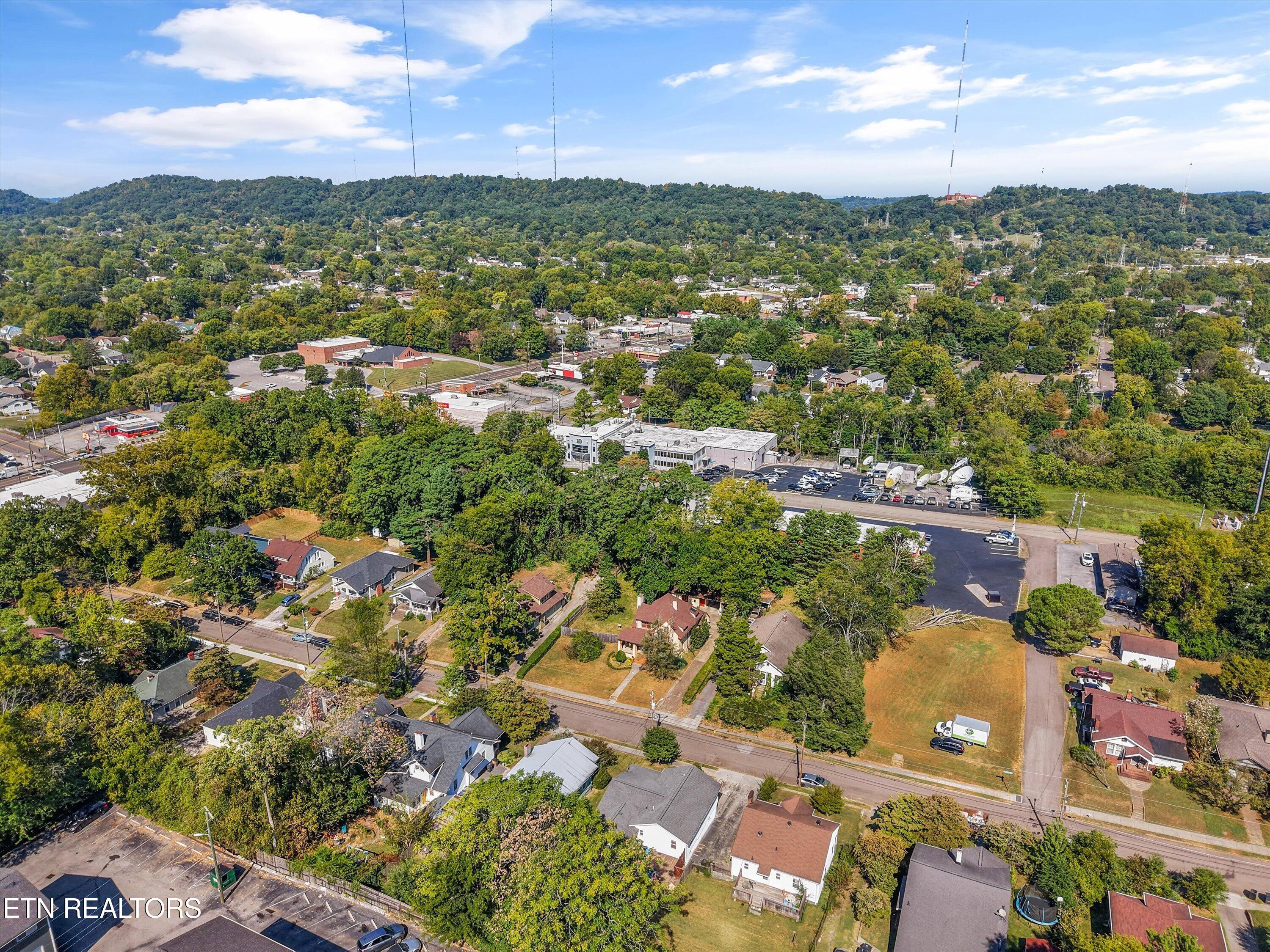 1525 Branson Avenue Knoxville TN 37917