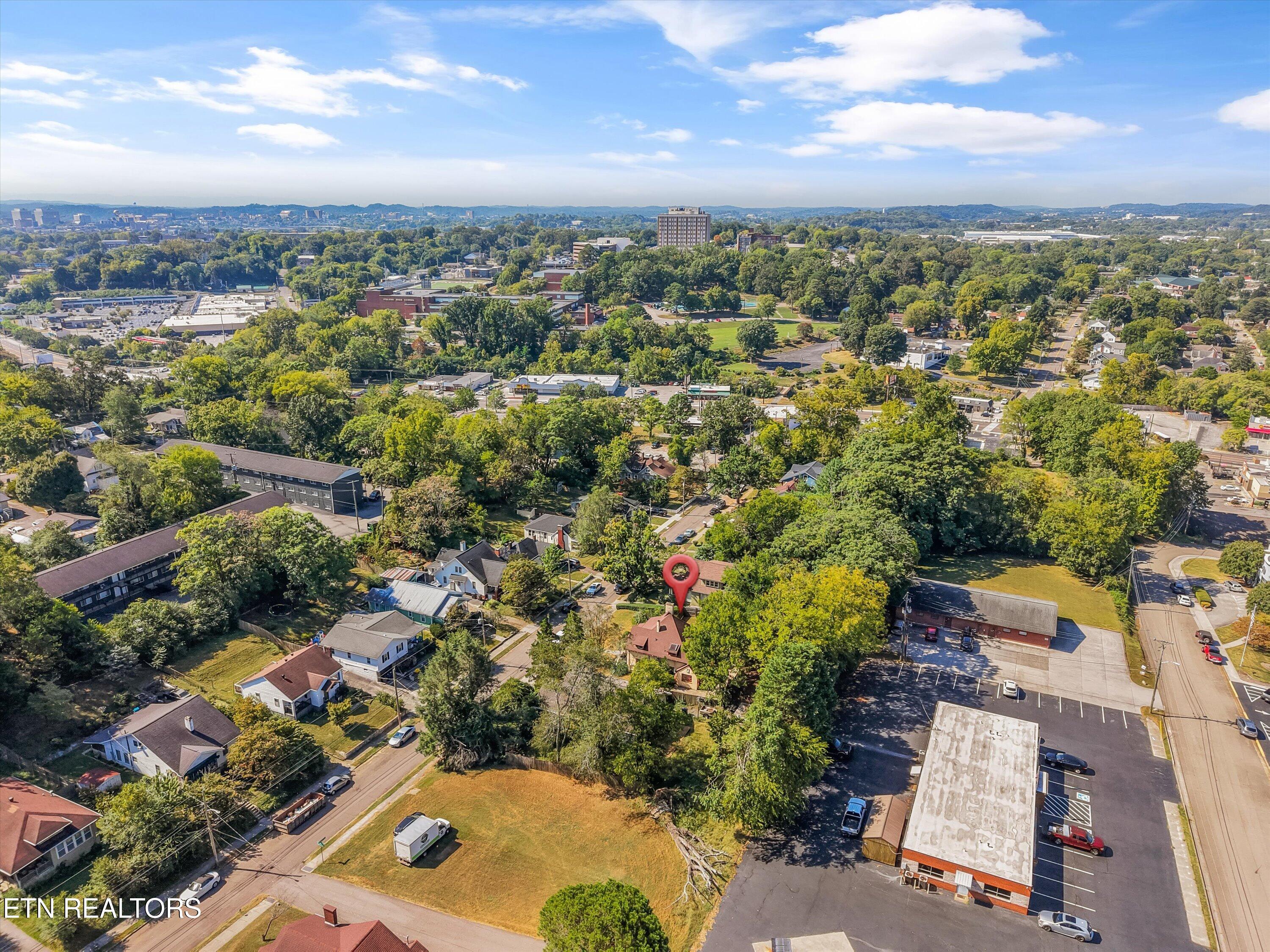 1525 Branson Avenue Knoxville TN 37917