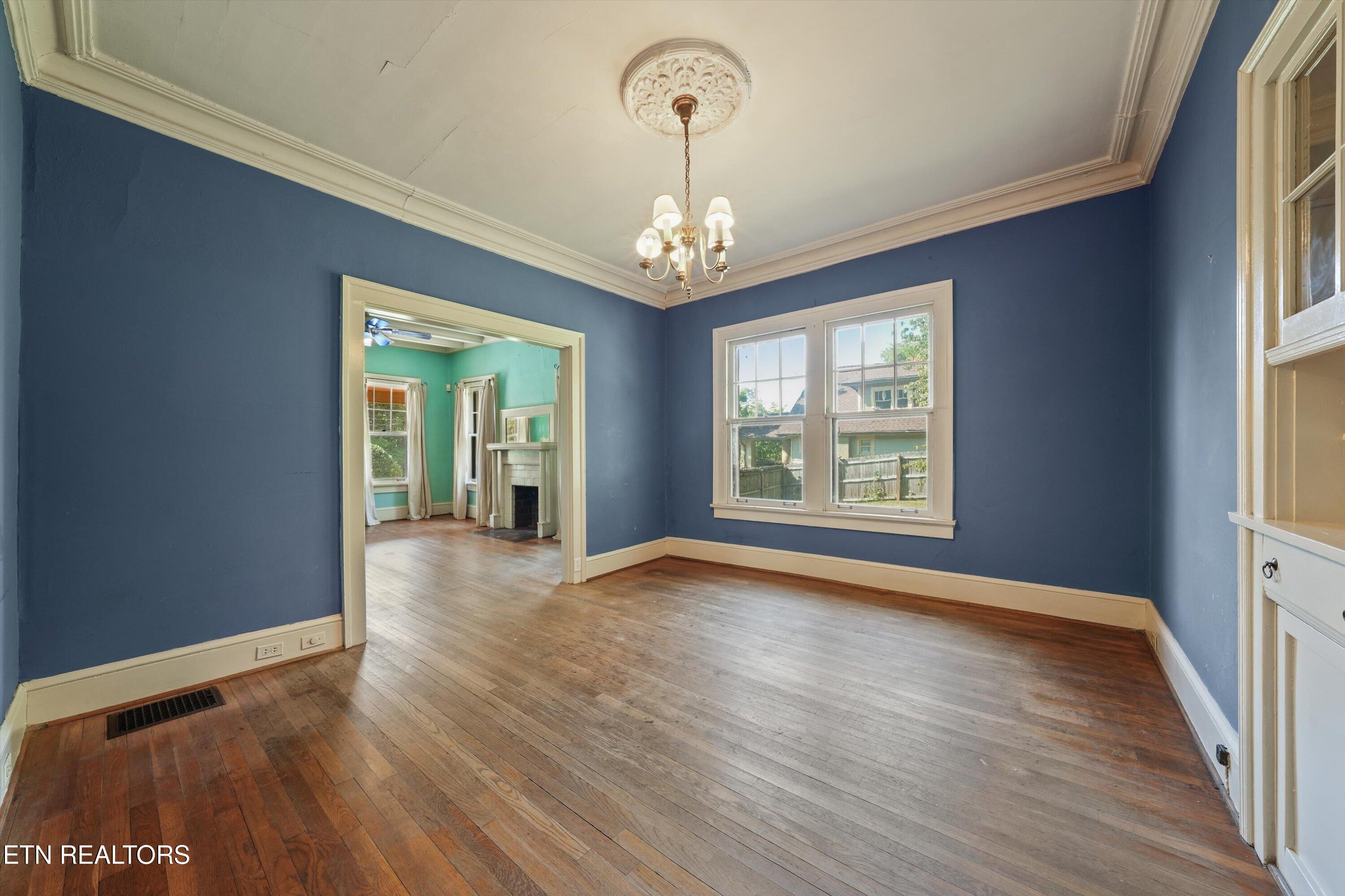 1525 Branson Avenue Knoxville TN 37917