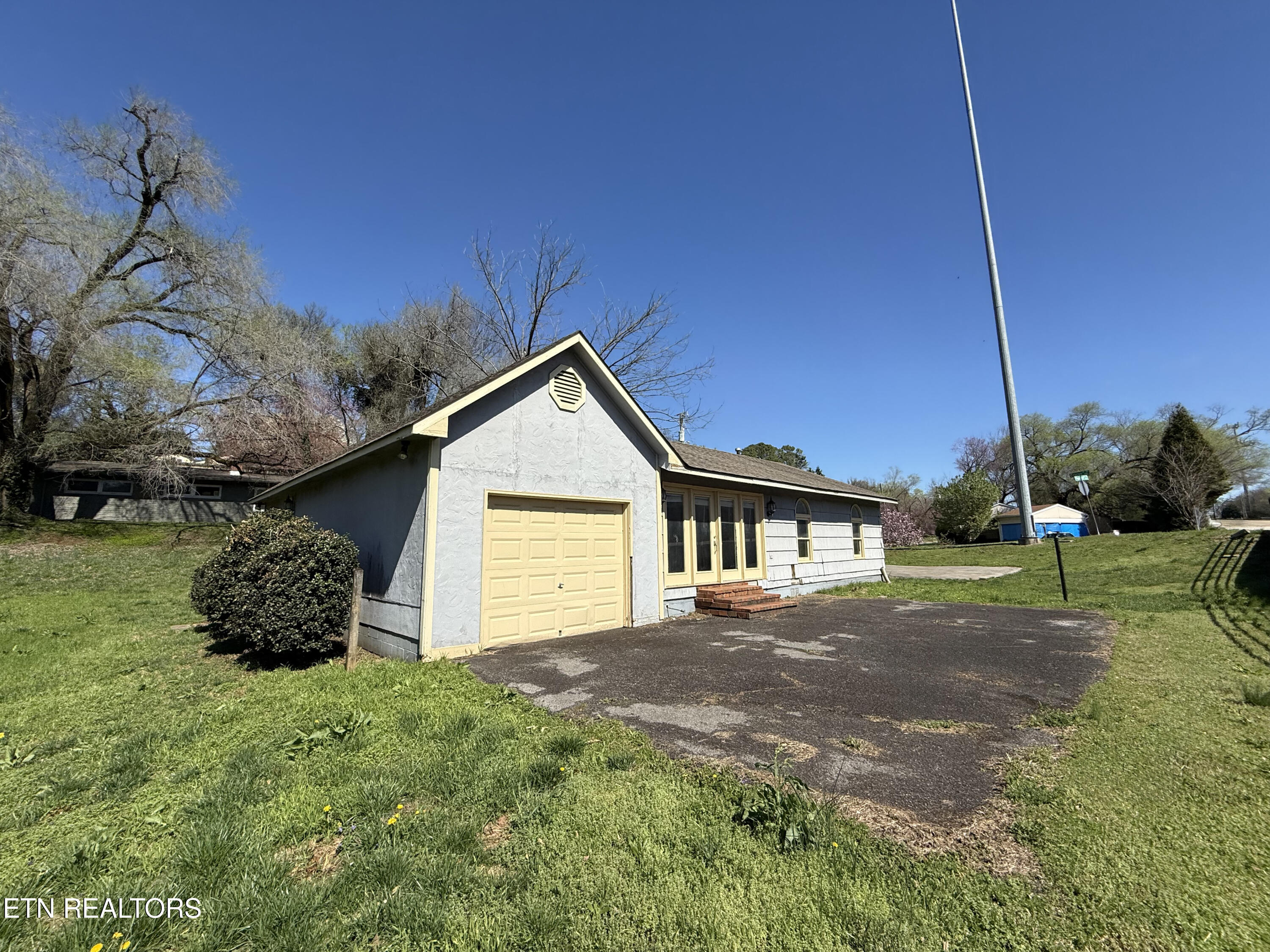 1401 Crocus Lane Knoxville TN 37909