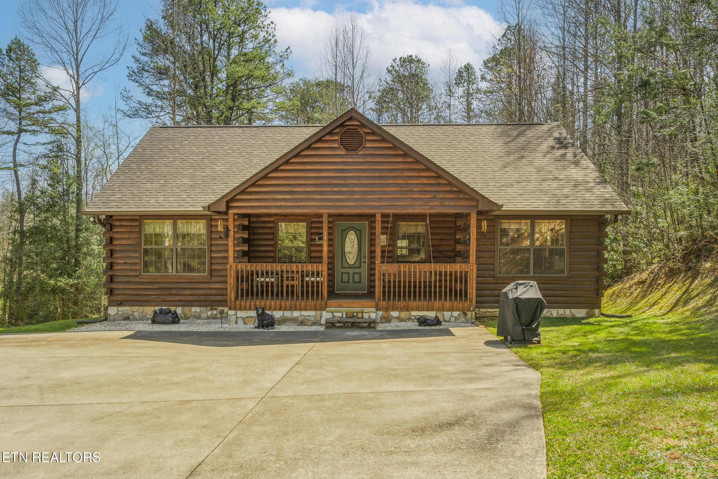 1711 Brent Hills Boulevard Gatlinburg TN 37738