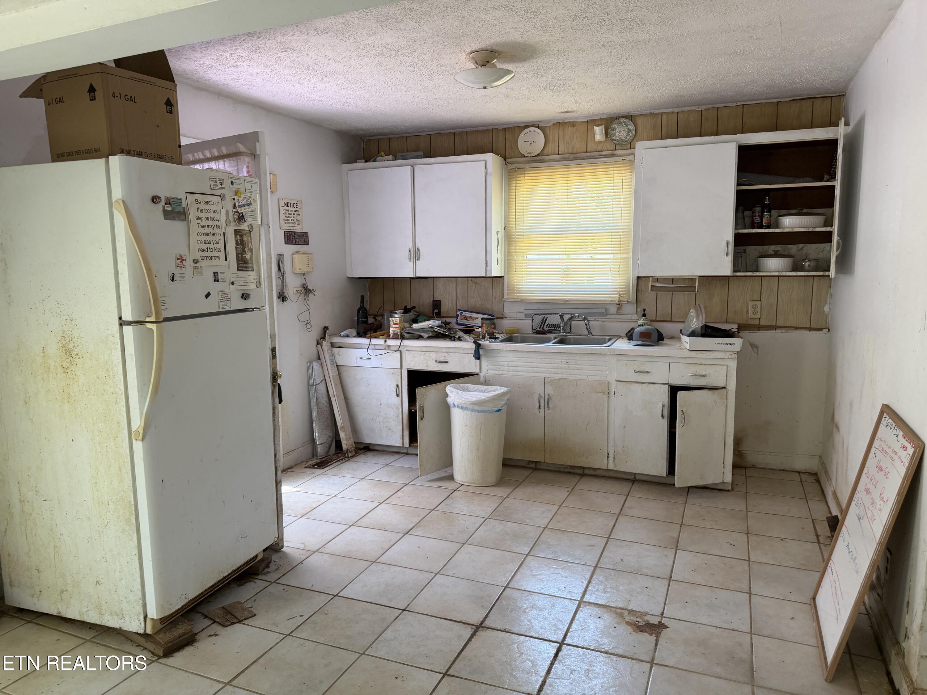 1116 W Walden Street Lafollette TN 37766