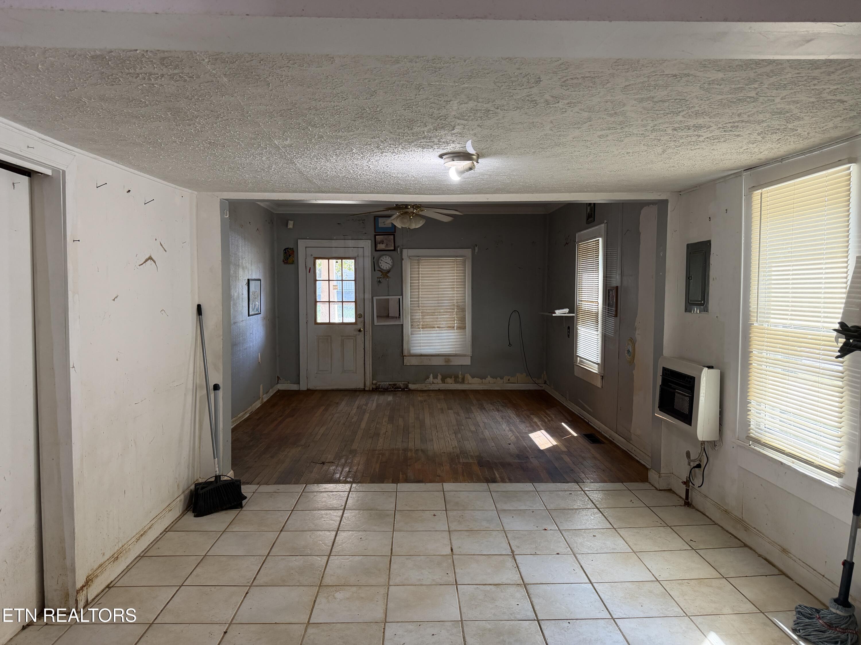 1116 W Walden Street Lafollette TN 37766