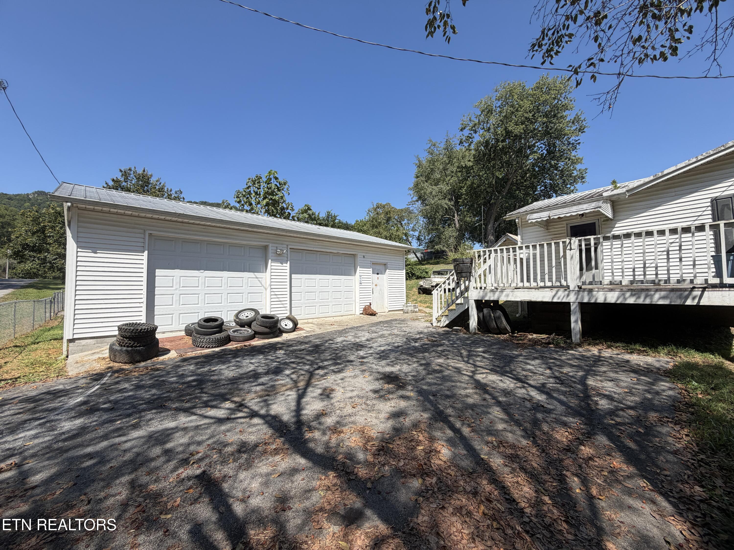 1116 W Walden Street Lafollette TN 37766