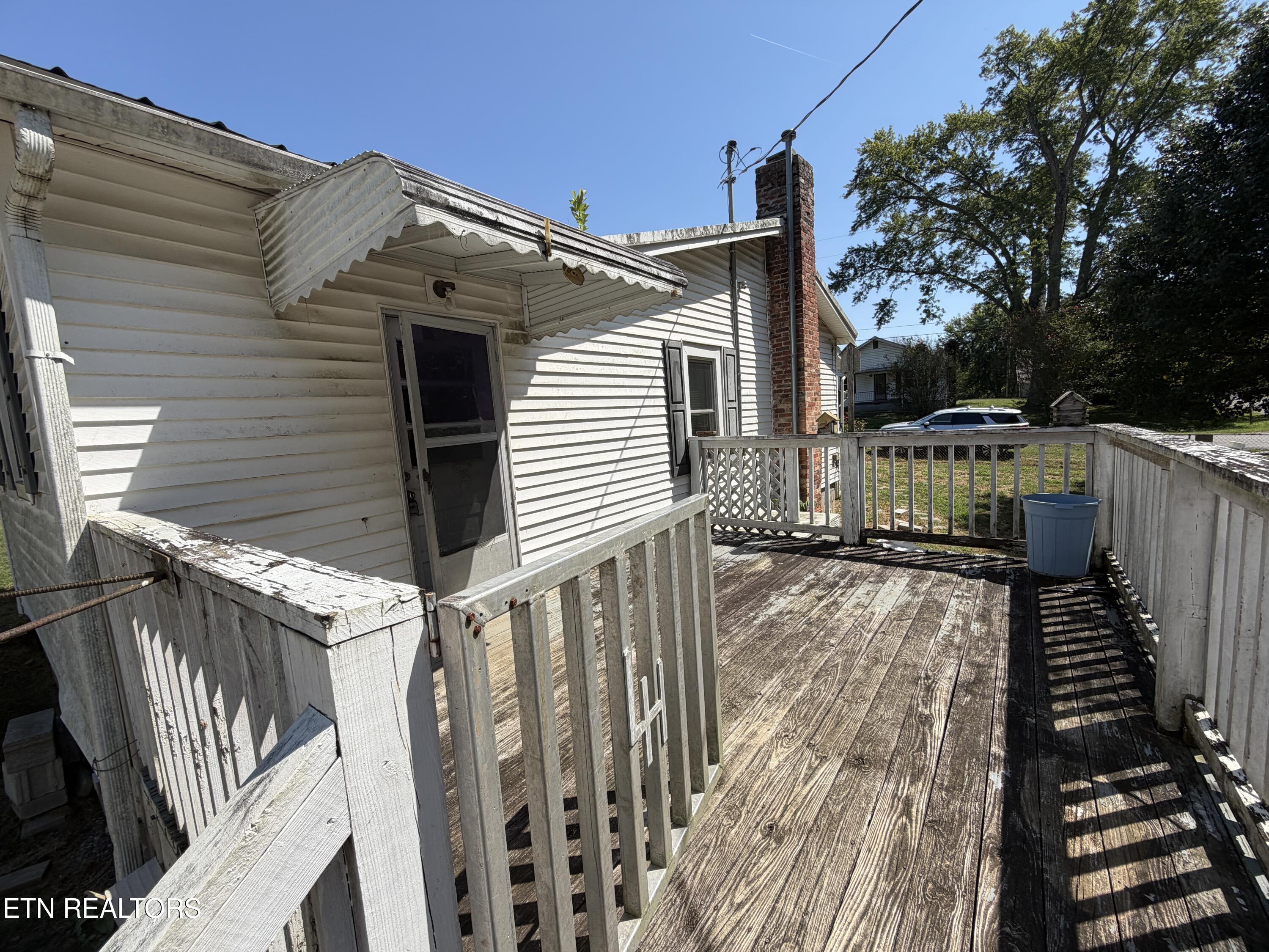 1116 W Walden Street Lafollette TN 37766