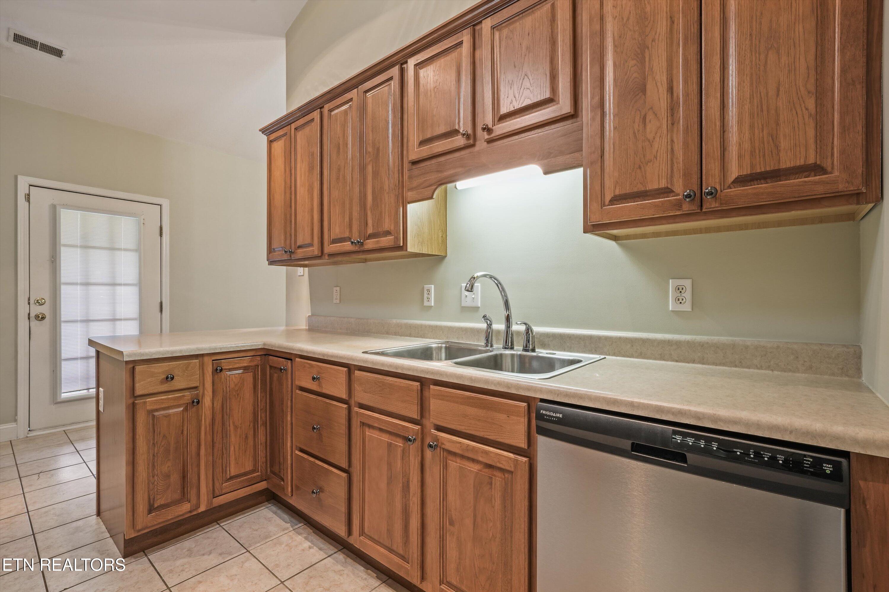 7512 Cherry Blossom Lane Knoxville TN 37931