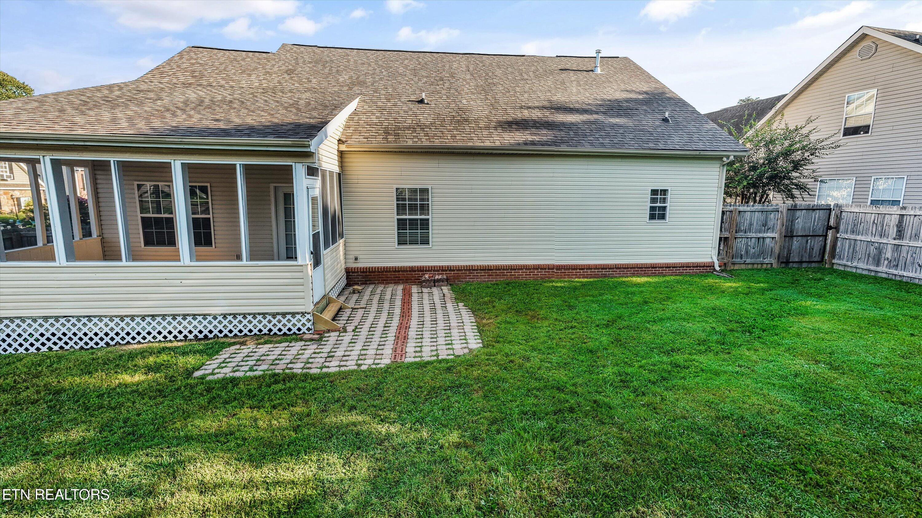 7512 Cherry Blossom Lane Knoxville TN 37931