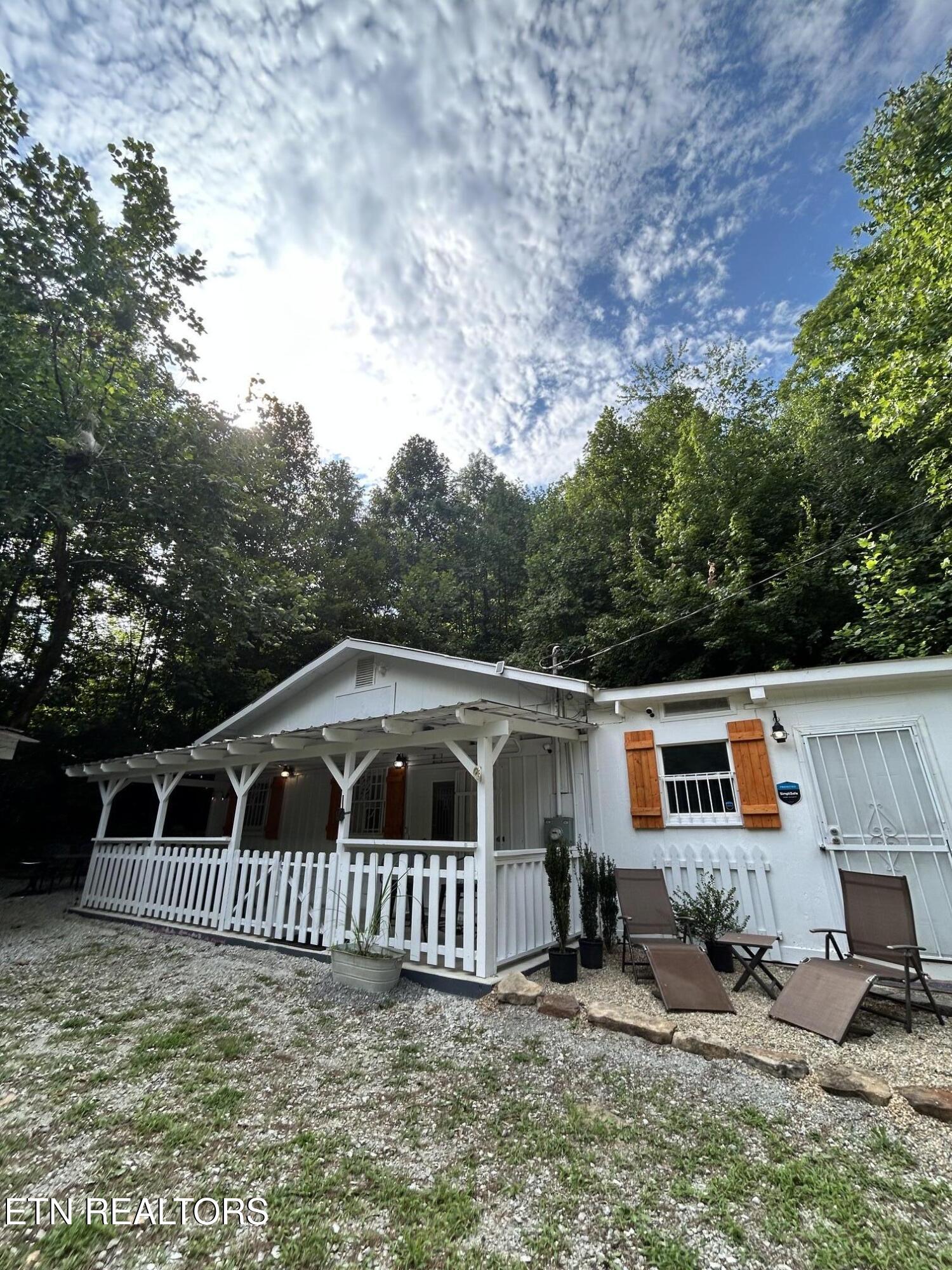 222 Stinking Creek Road Lafollette TN 37766