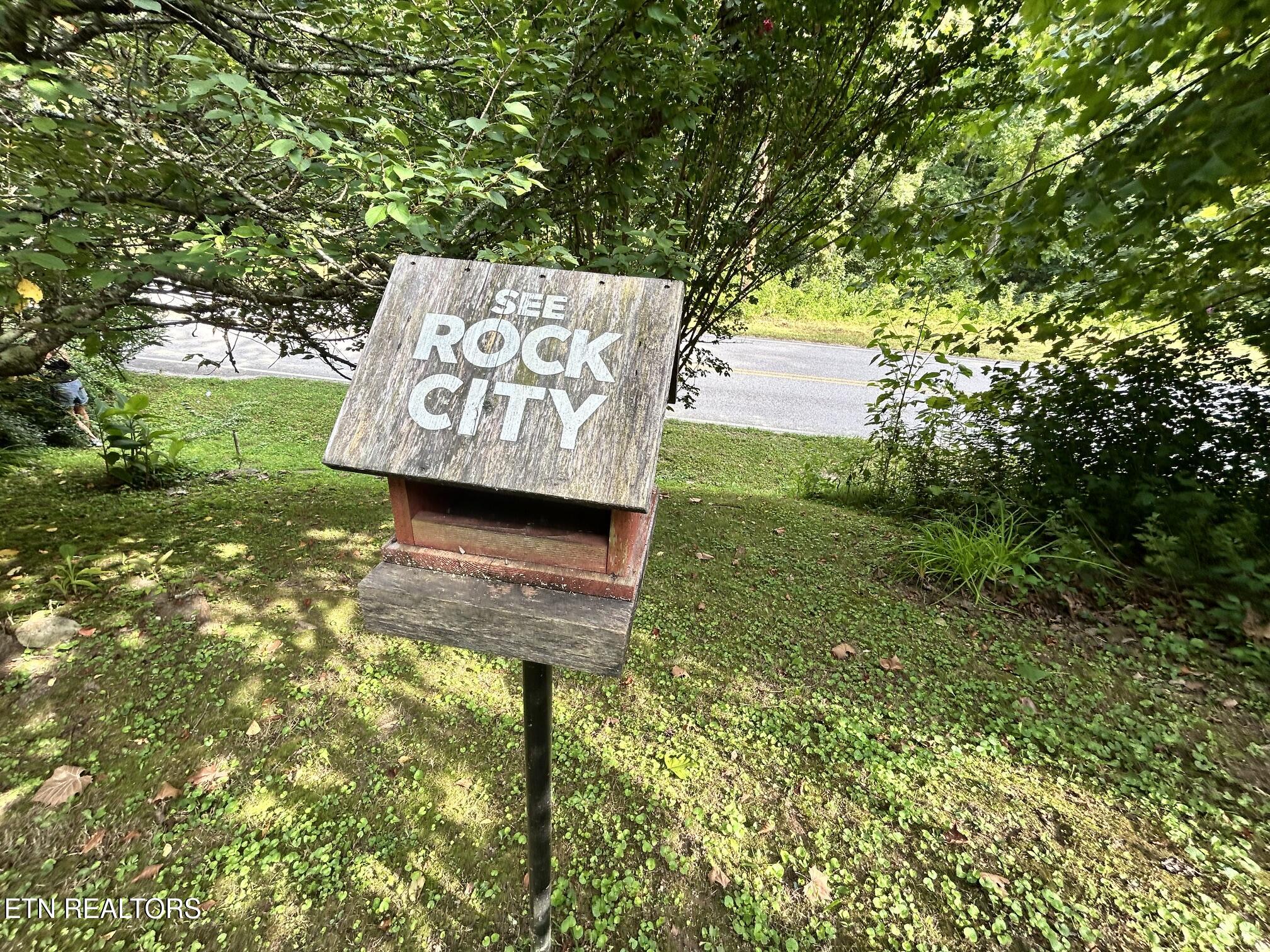 222 Stinking Creek Road Lafollette TN 37766