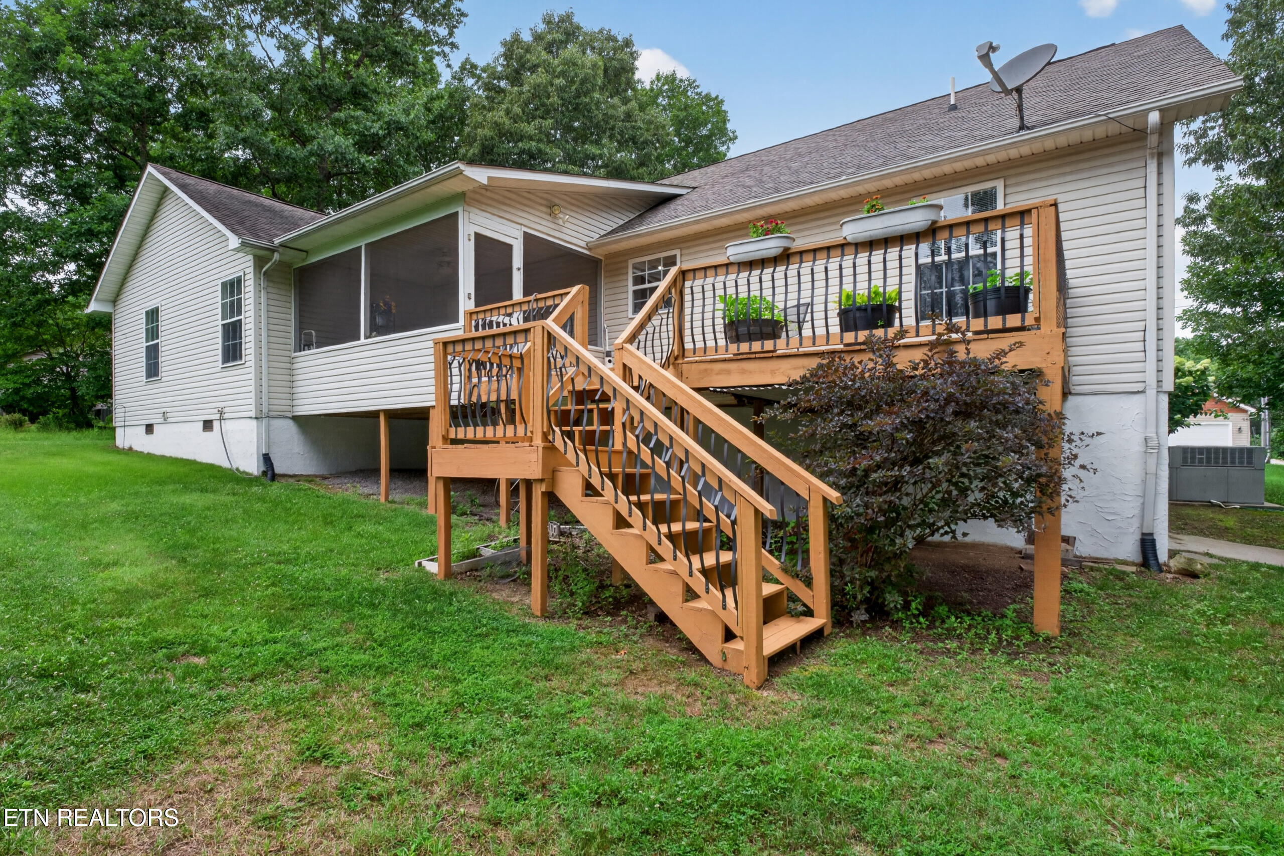 1044 Ackia Drive Crossville TN 38572