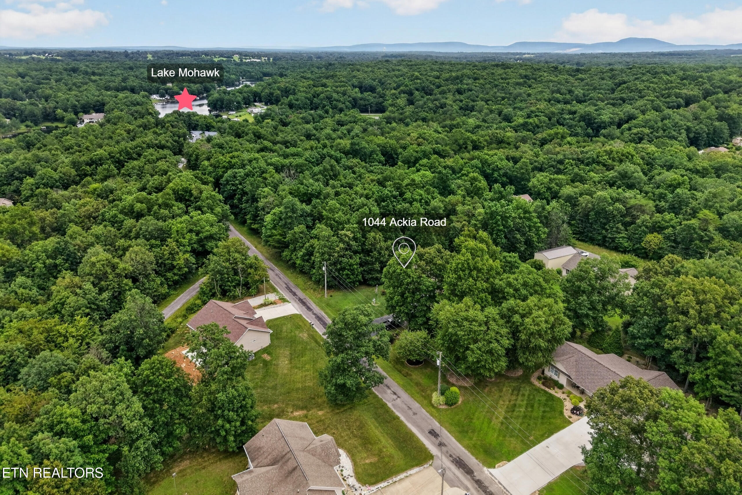 1044 Ackia Drive Crossville TN 38572