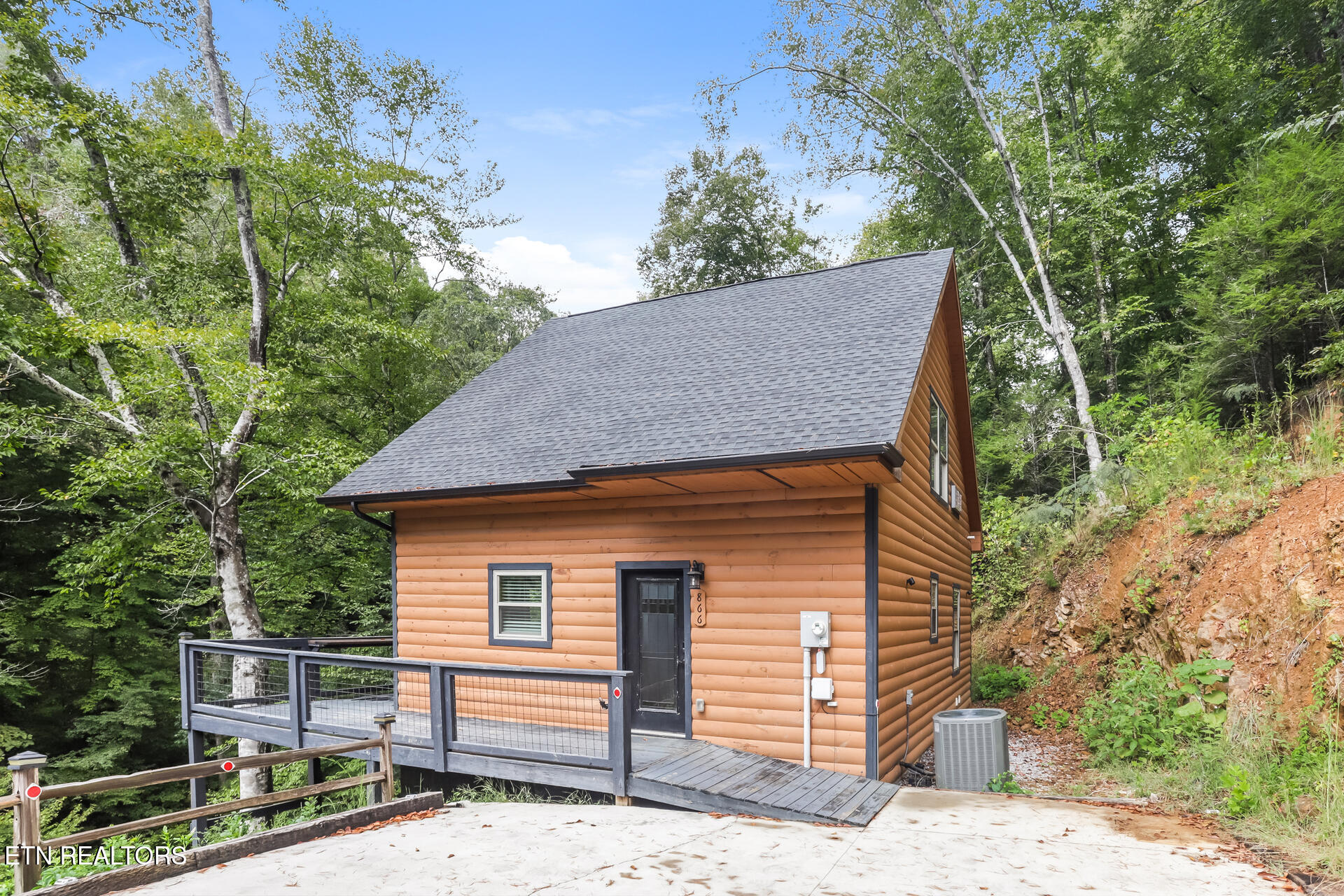 866 Cabin Creek Way Sevierville TN 37862