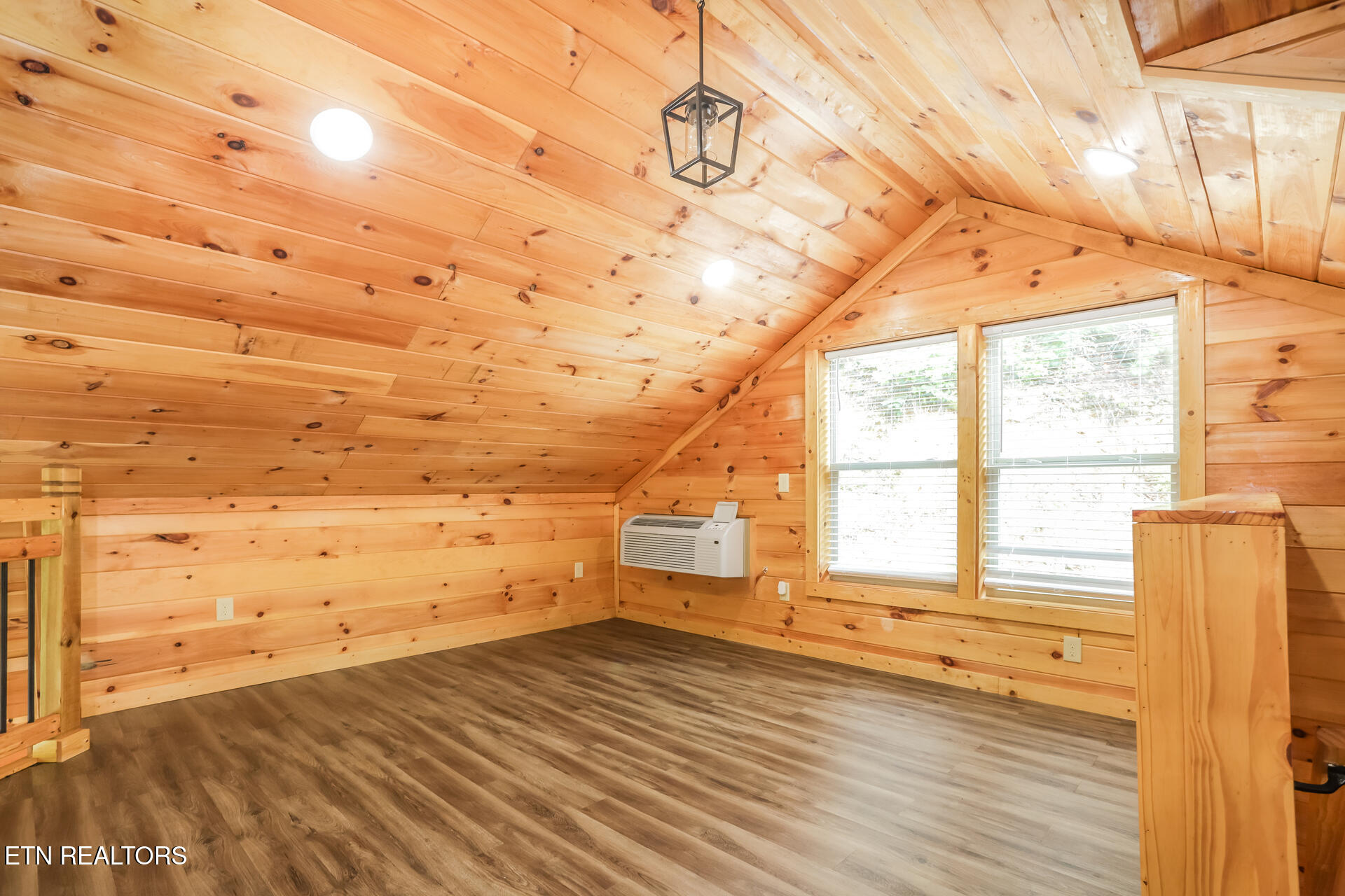 866 Cabin Creek Way Sevierville TN 37862