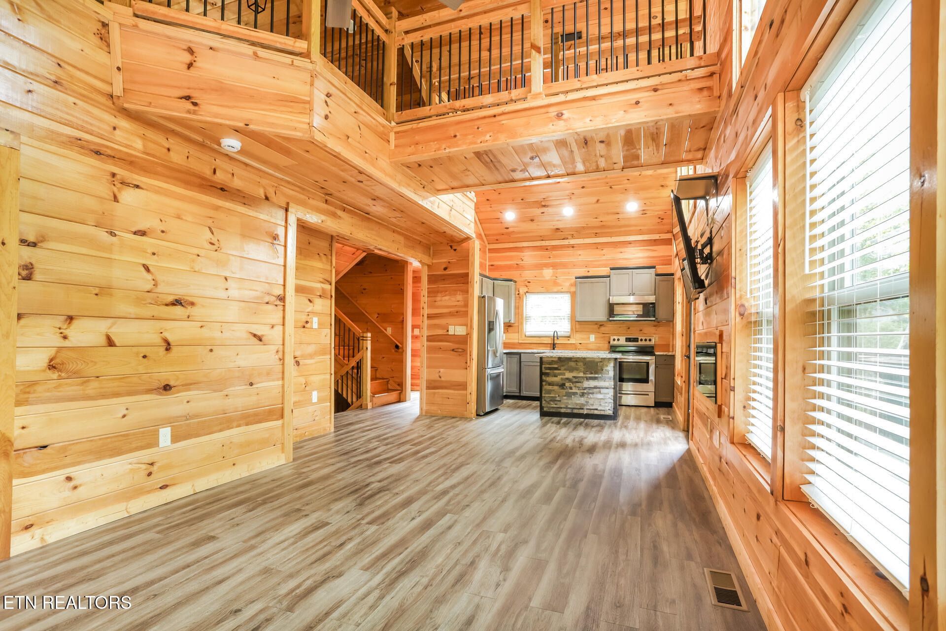 866 Cabin Creek Way Sevierville TN 37862