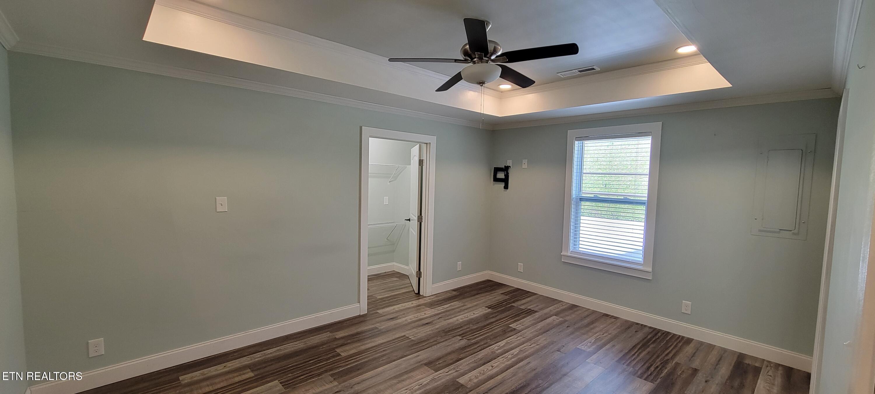 413 Hollingsworth Circle Clinton TN 37716