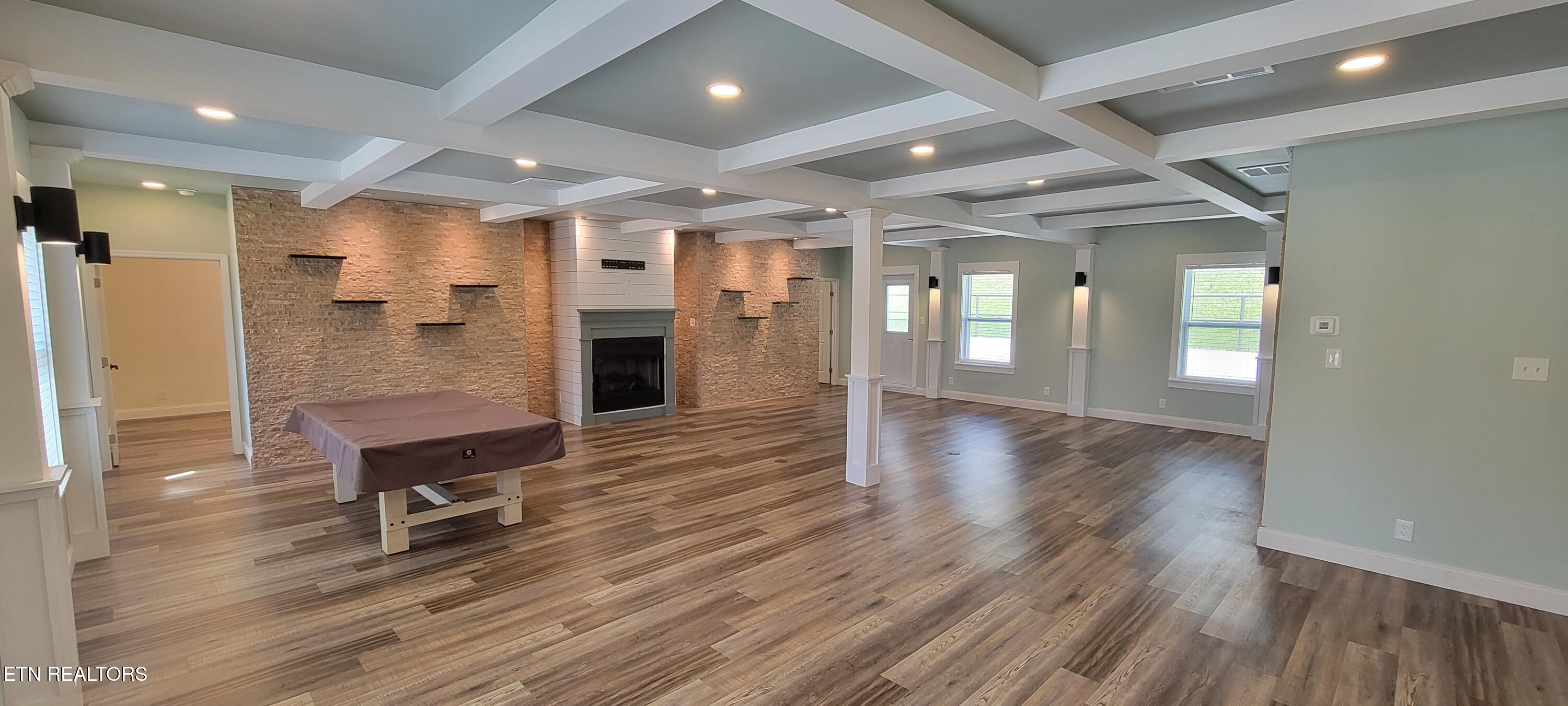 413 Hollingsworth Circle Clinton TN 37716