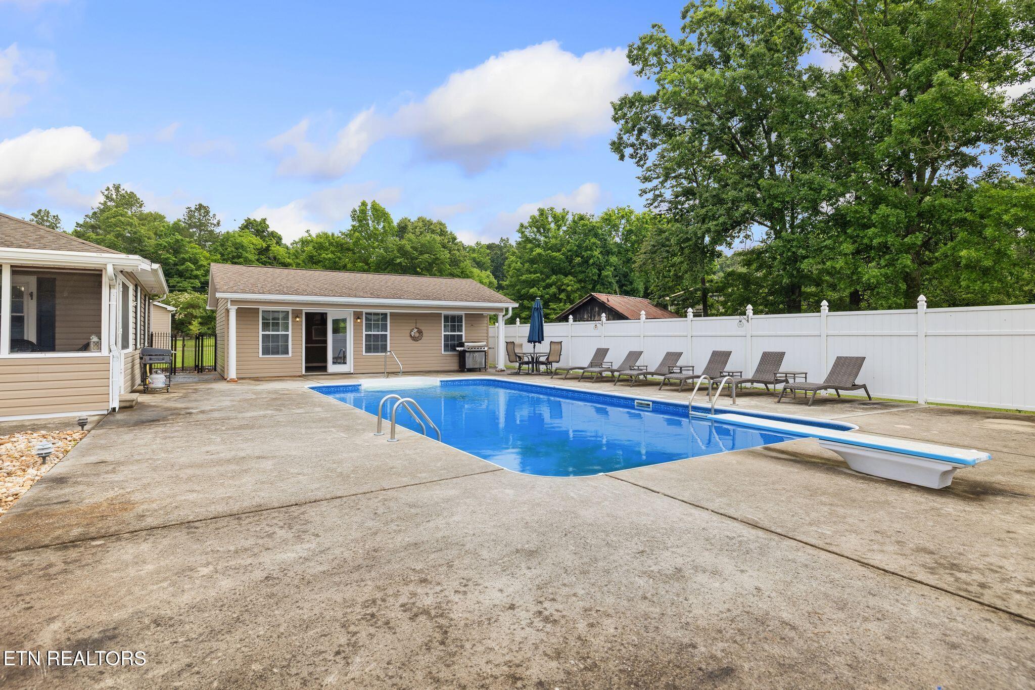 871 SE Kile Lake Road Cleveland TN 37323