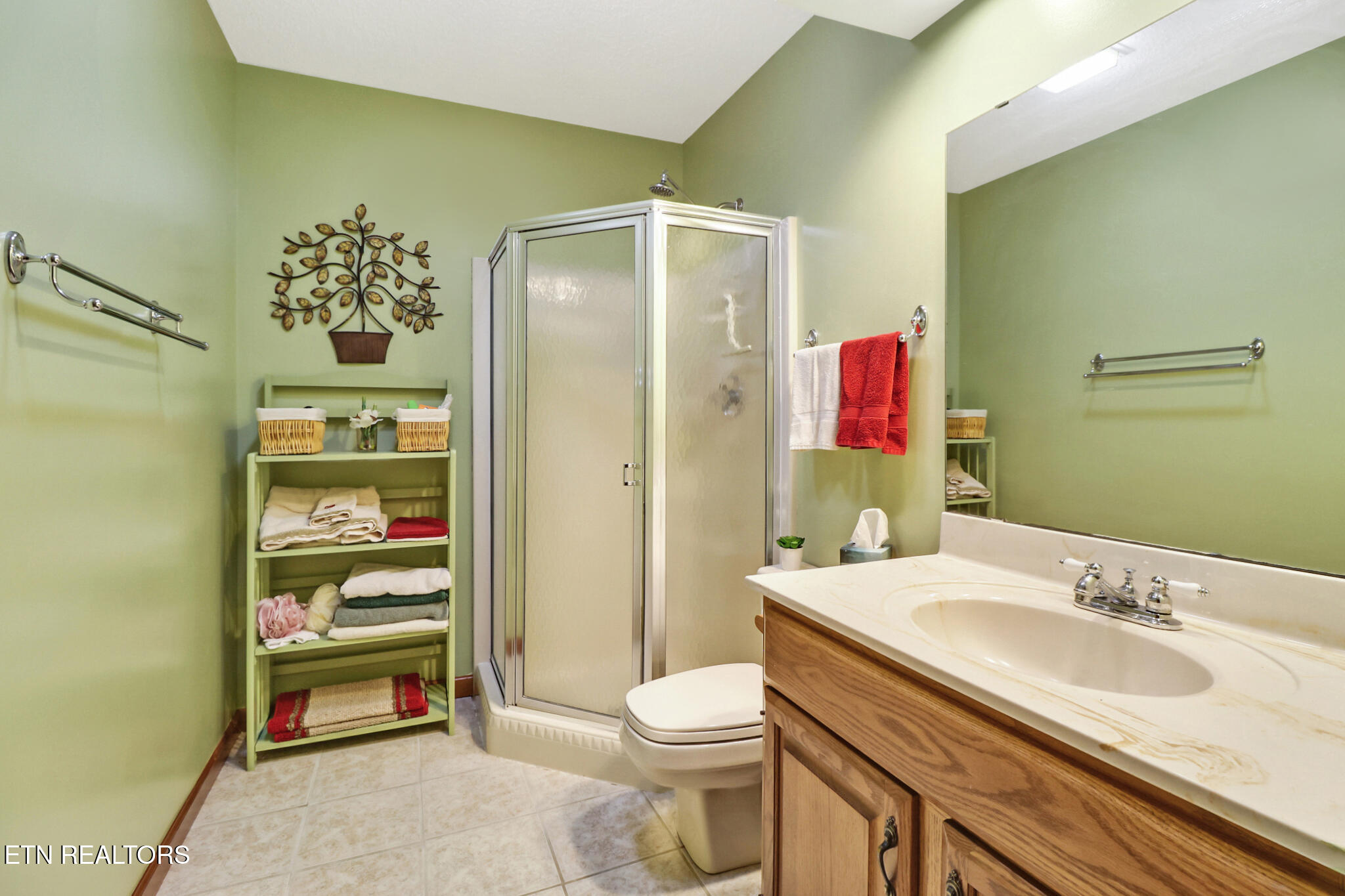 31 Kingsboro Lane Crossville TN 38558