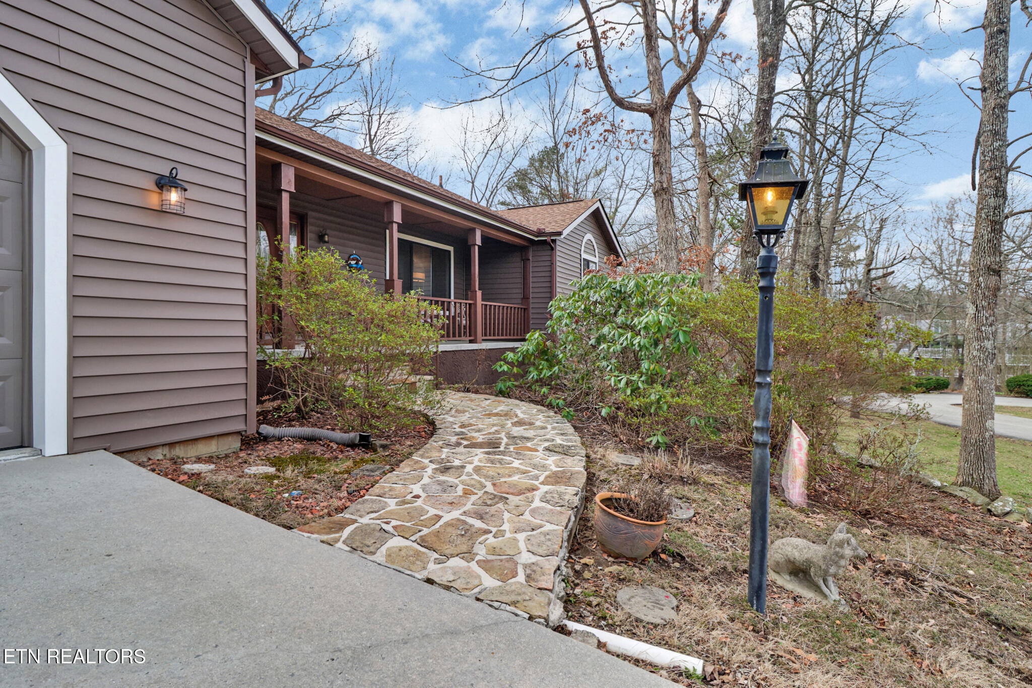 31 Kingsboro Lane Crossville TN 38558