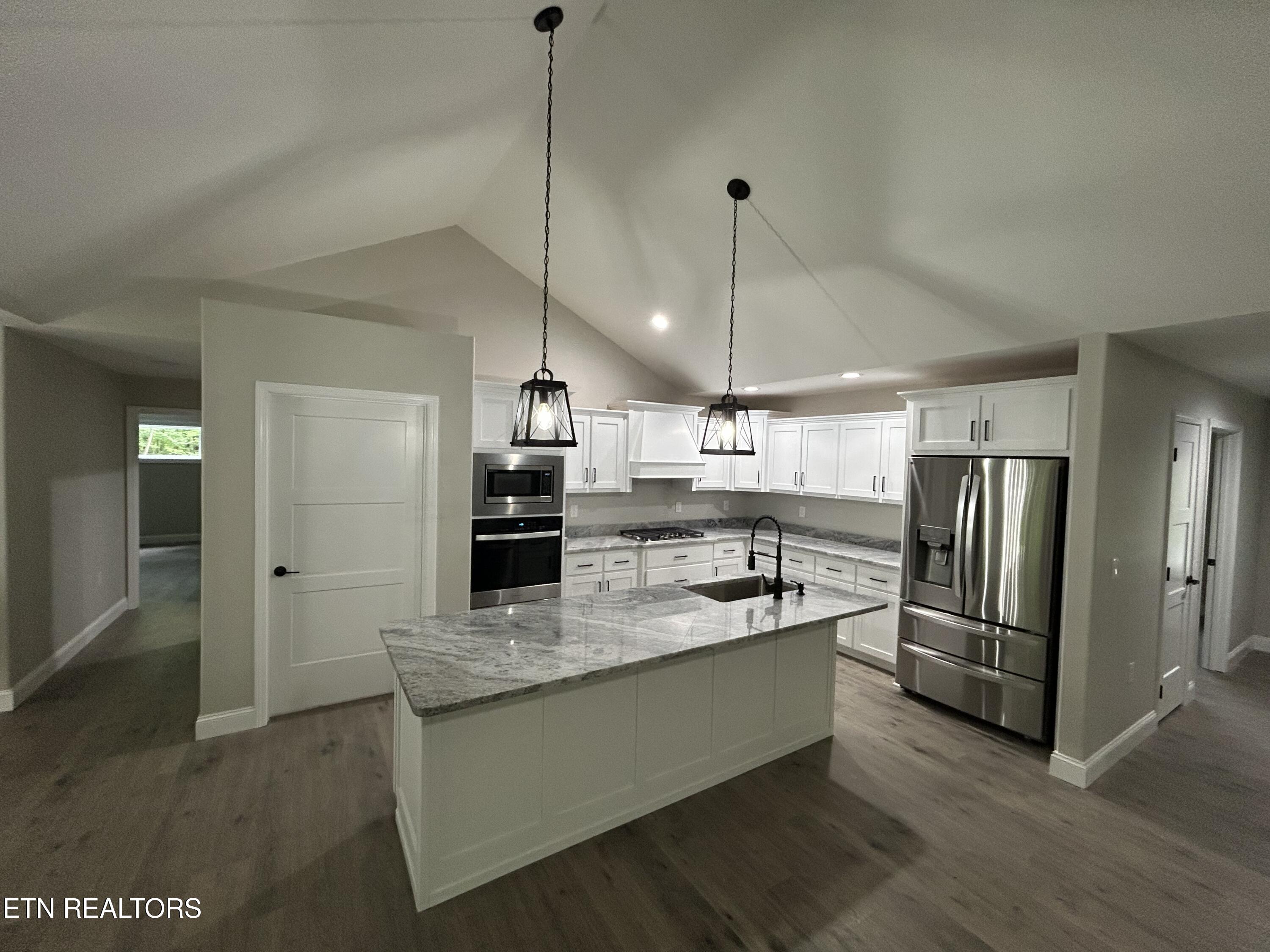 1137 Davidson Drive Monterey TN 38574